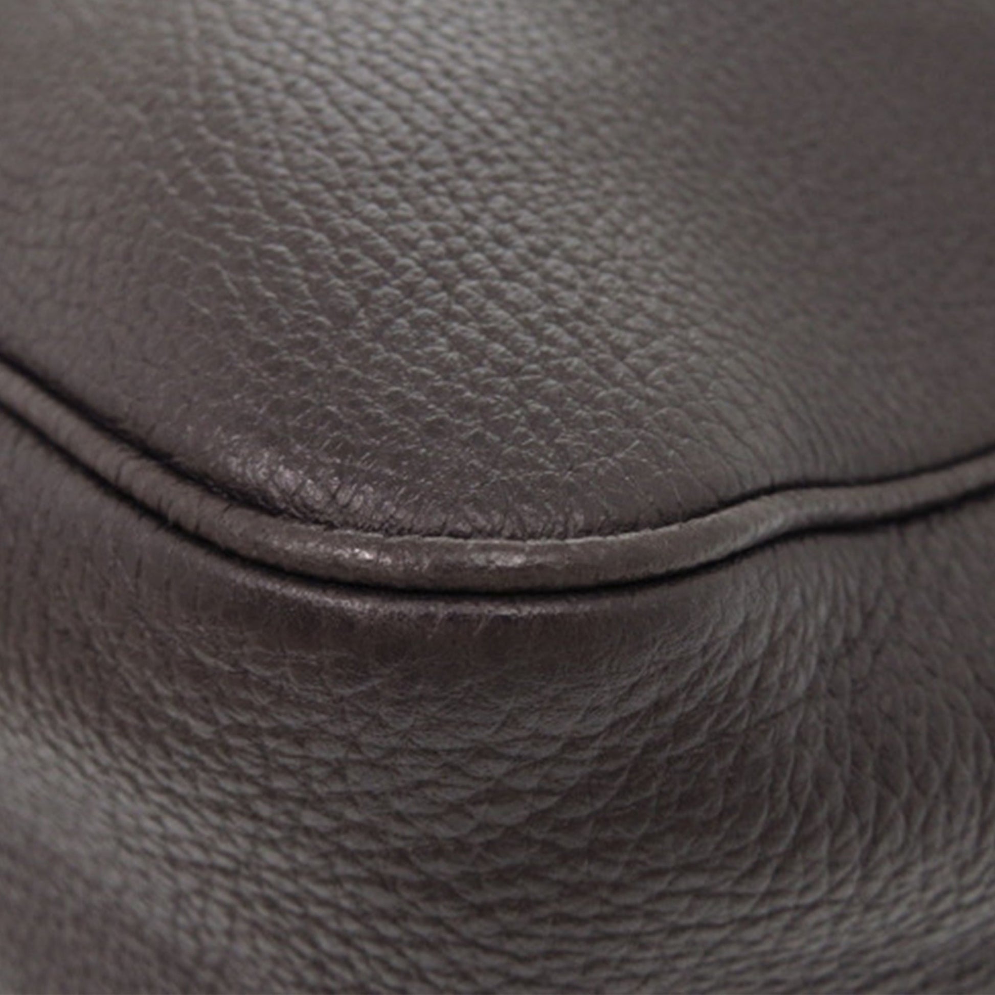 Gucci Calfskin Abbey D Ring Handbag