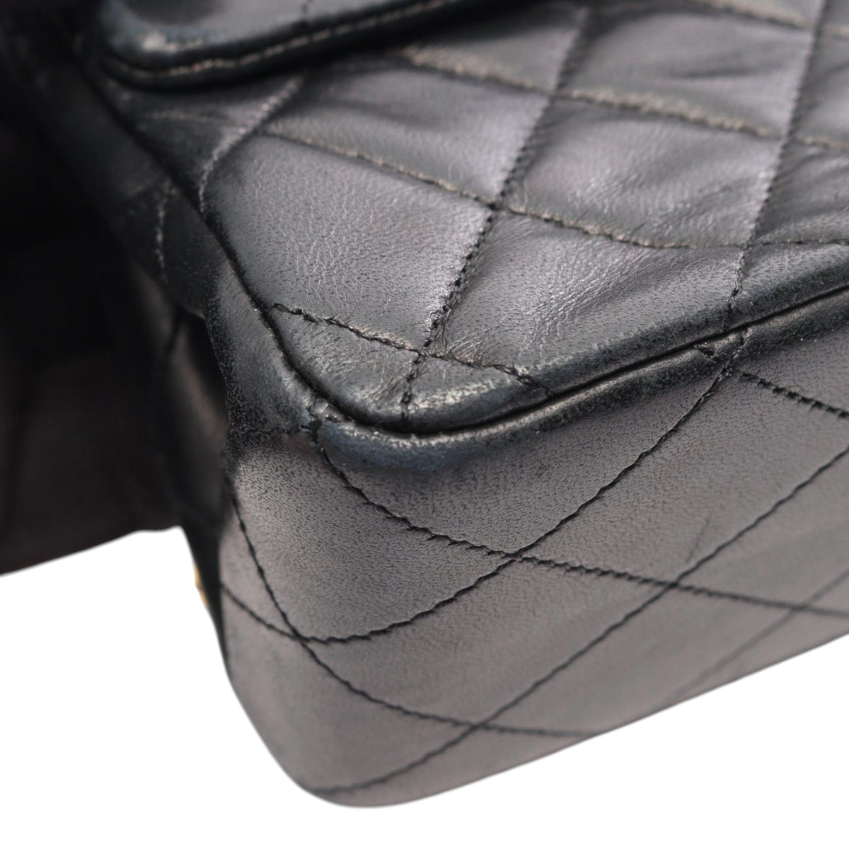 Chanel Medium Classic Lambskin Double Flap — Black