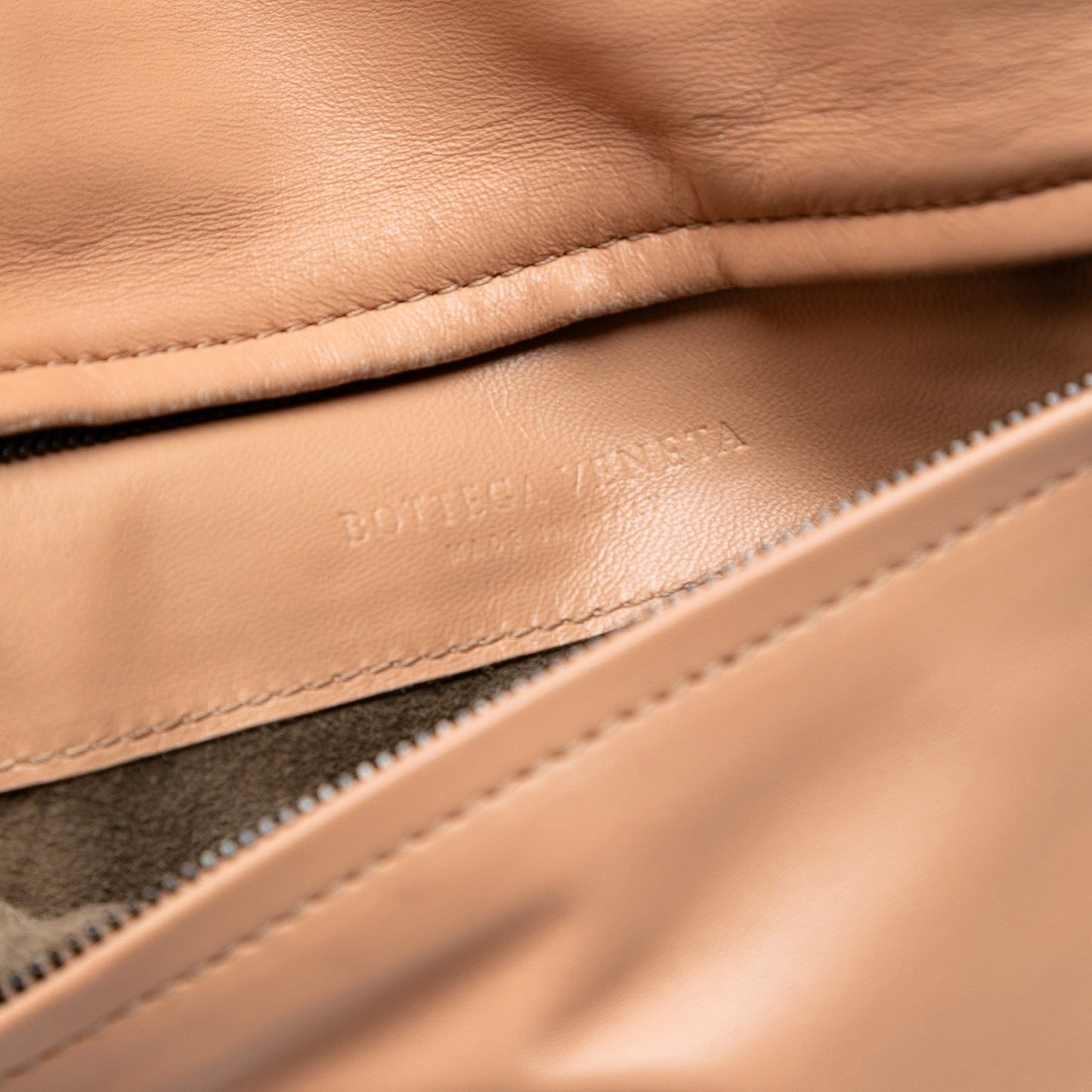 Bottega Veneta Nappa Embossed Intrecciato Turnlock Clutch