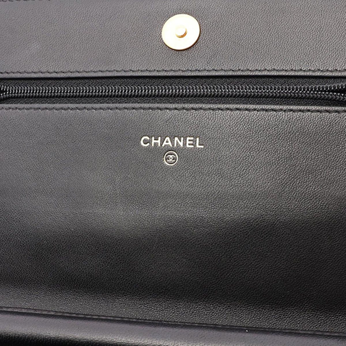 Chanel Quilted Lambskin Boy Wallet On Chain — Black