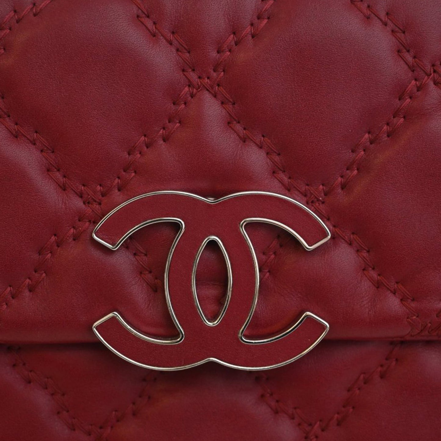 Chanel CC Quilted Calfskin Double Stitch Hamptons Flap