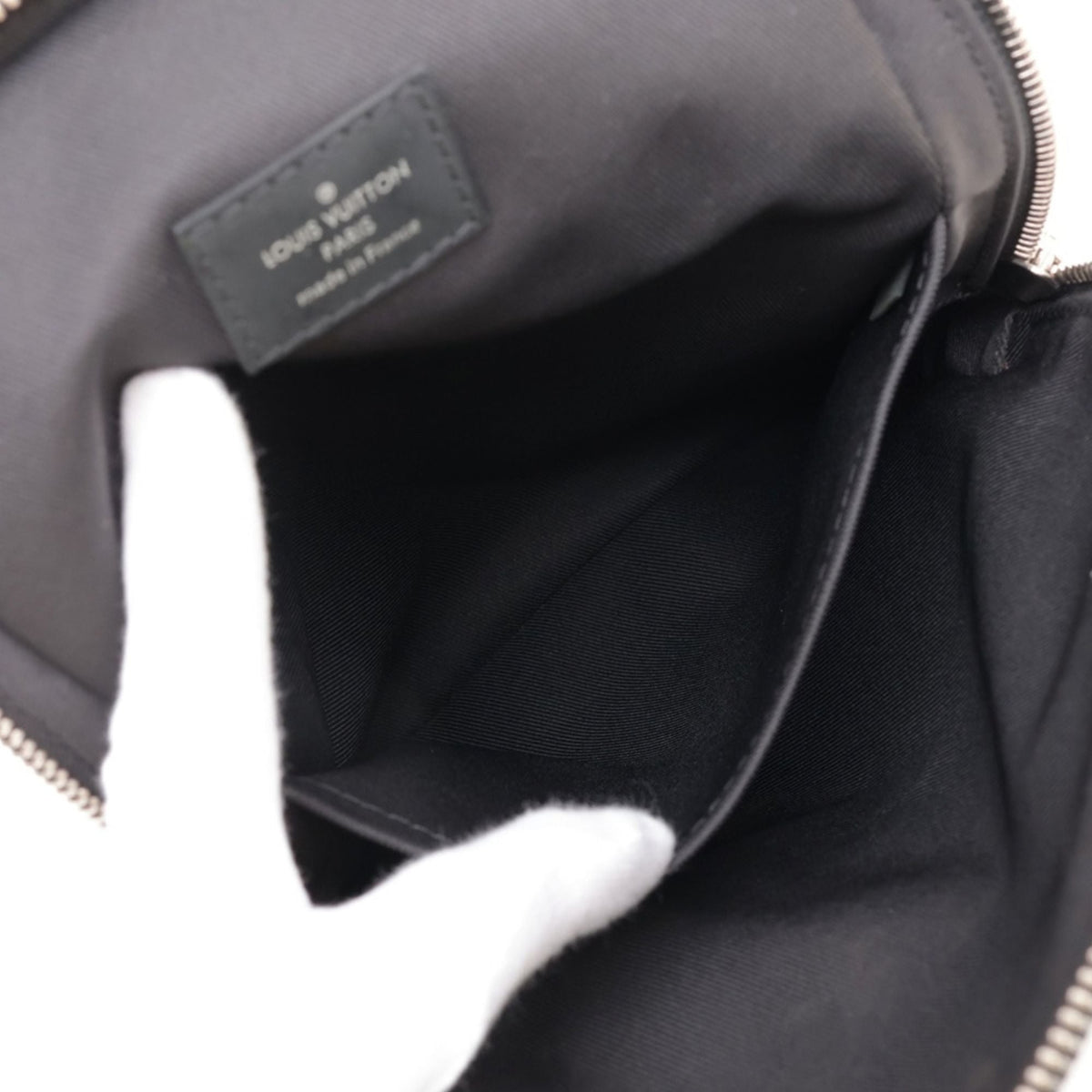 Louis Vuitton Damier Graphite Avenue Sling — Black