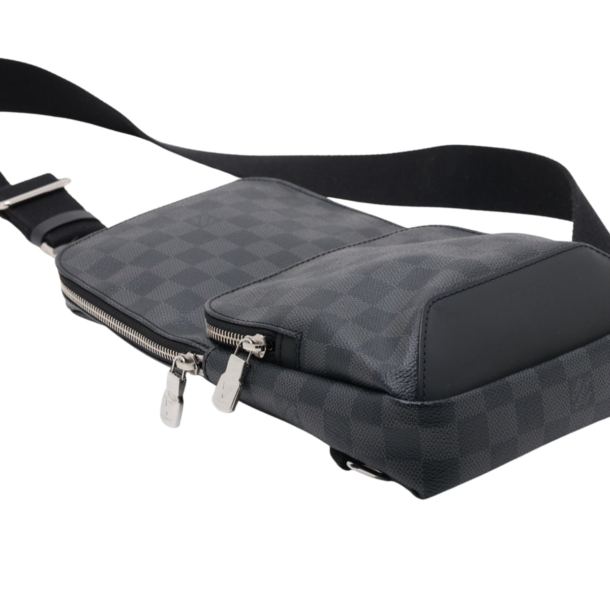 Louis Vuitton Damier Graphite Avenue Sling — Black