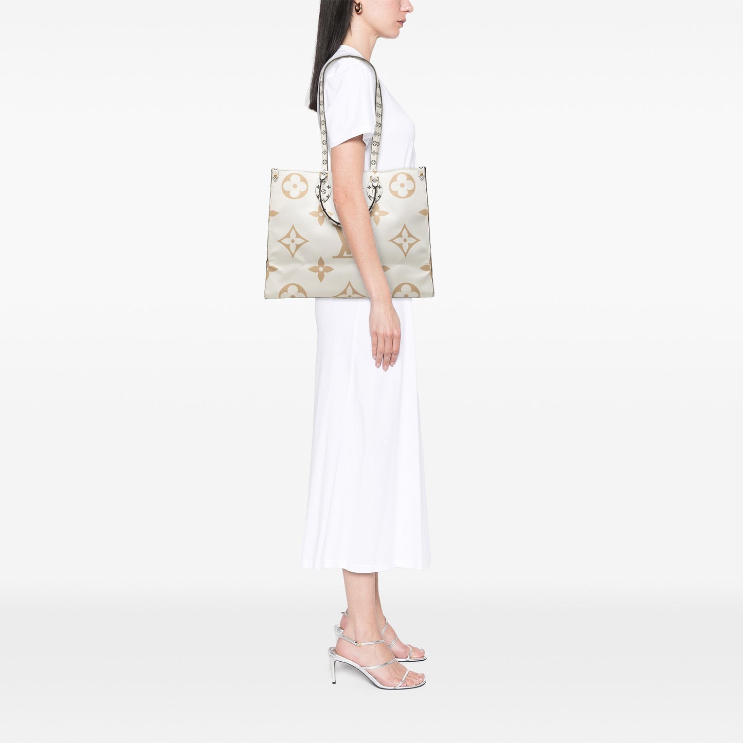 Louis Vuitton Monogram Reverse Giant OnTheGo GM