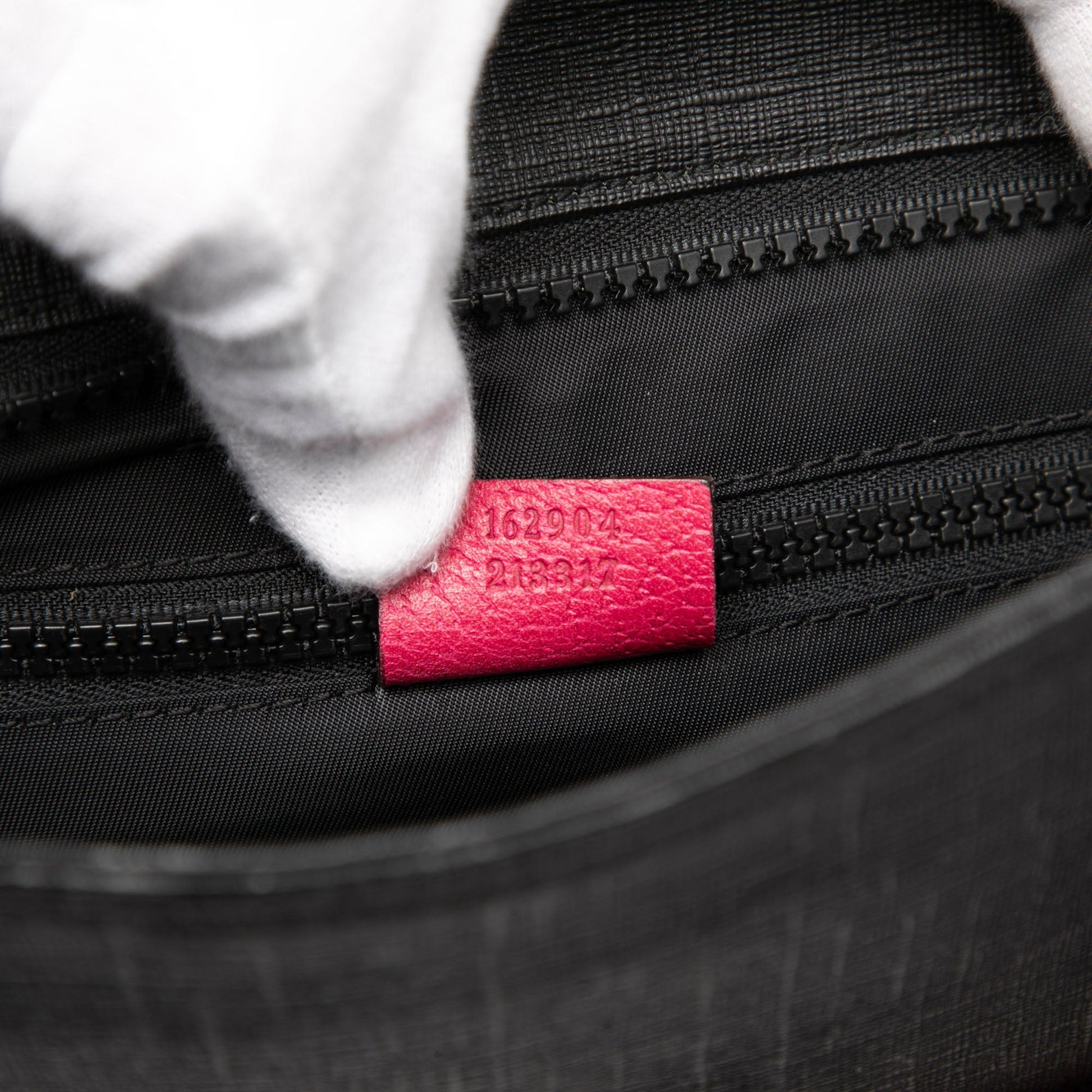 GG Supreme Trademark Logo Crossbody