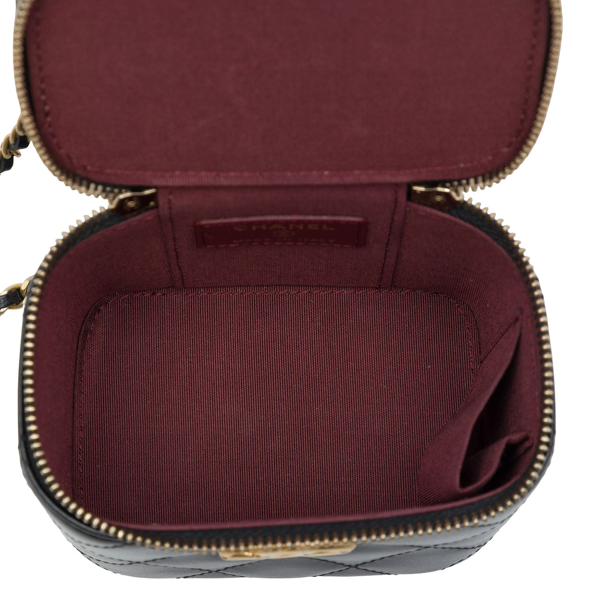 Chanel Mini CC Quilted Lambskin Pearl Crush Vanity Case With Chain — Black