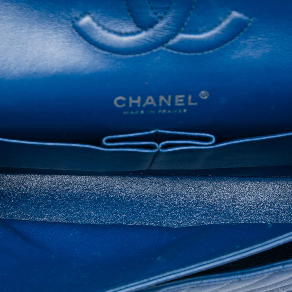 Chanel Medium Classic Chevron Caviar Double Flap — Blue