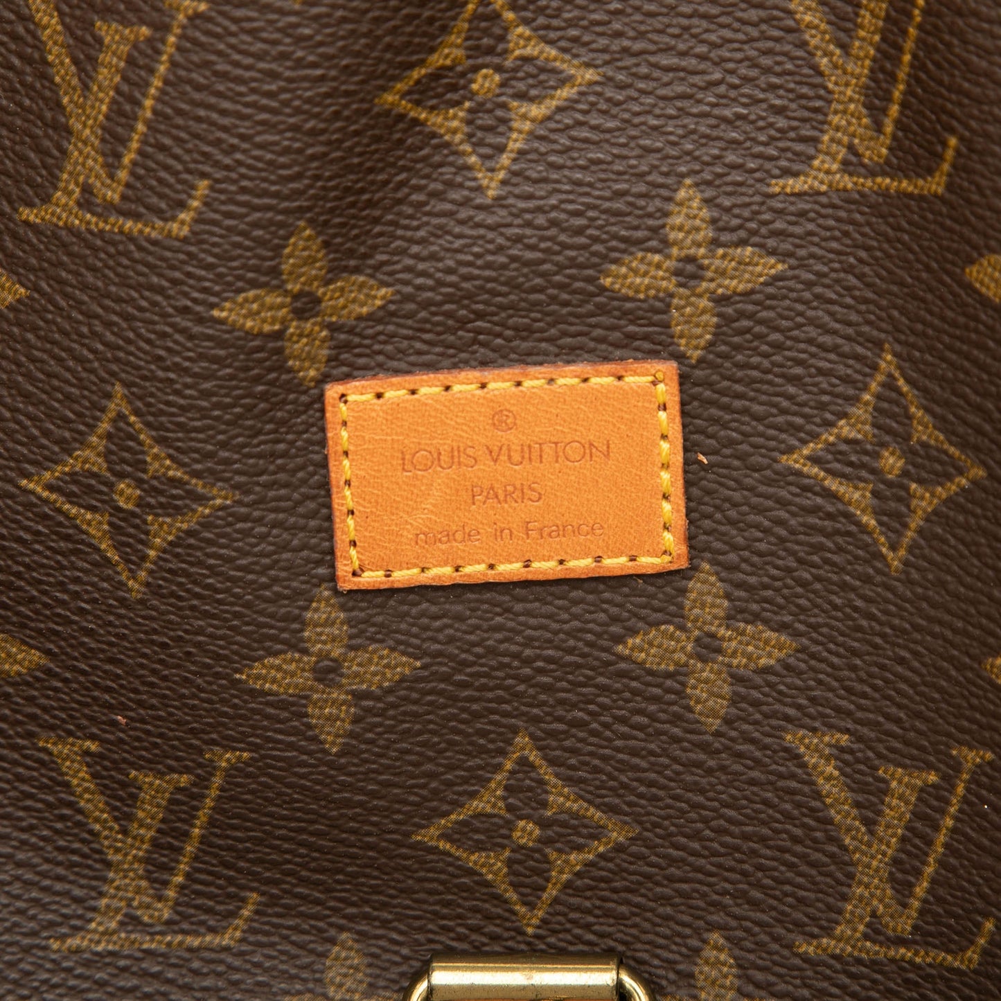 Louis Vuitton Monogram Saumur 30