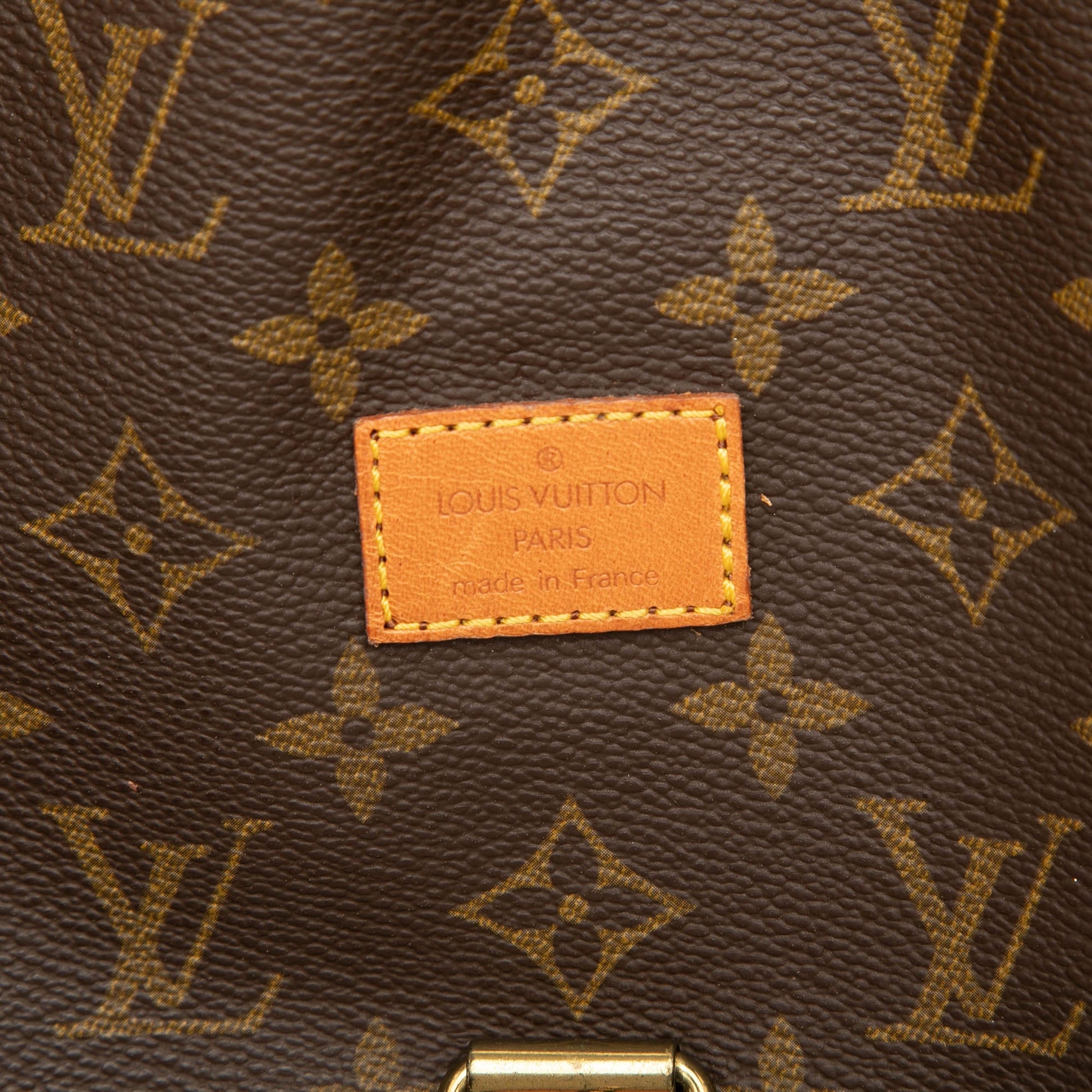 Louis Vuitton Monogram Saumur 30