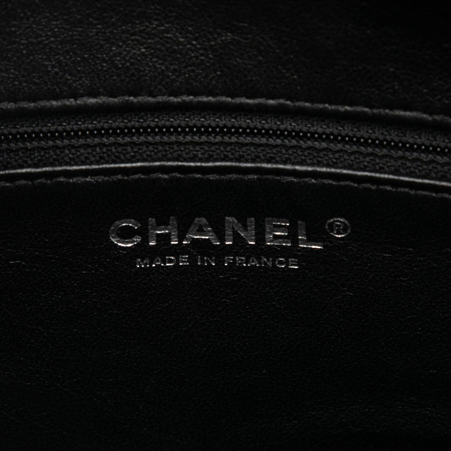 Chanel Tweed and Resin Zipped Chain Shopping Bag