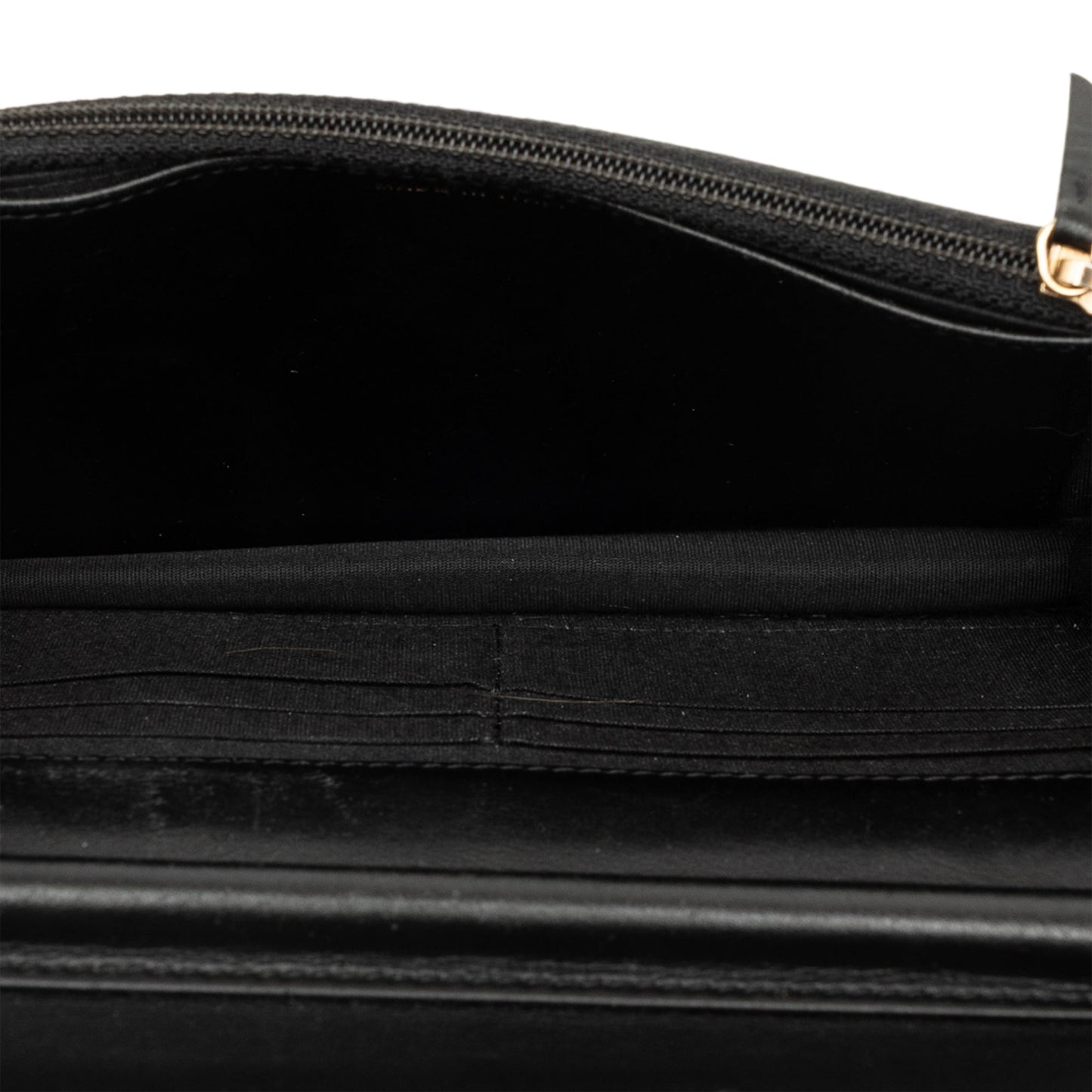 Chanel Caviar CC Filigree Wallet On Chain