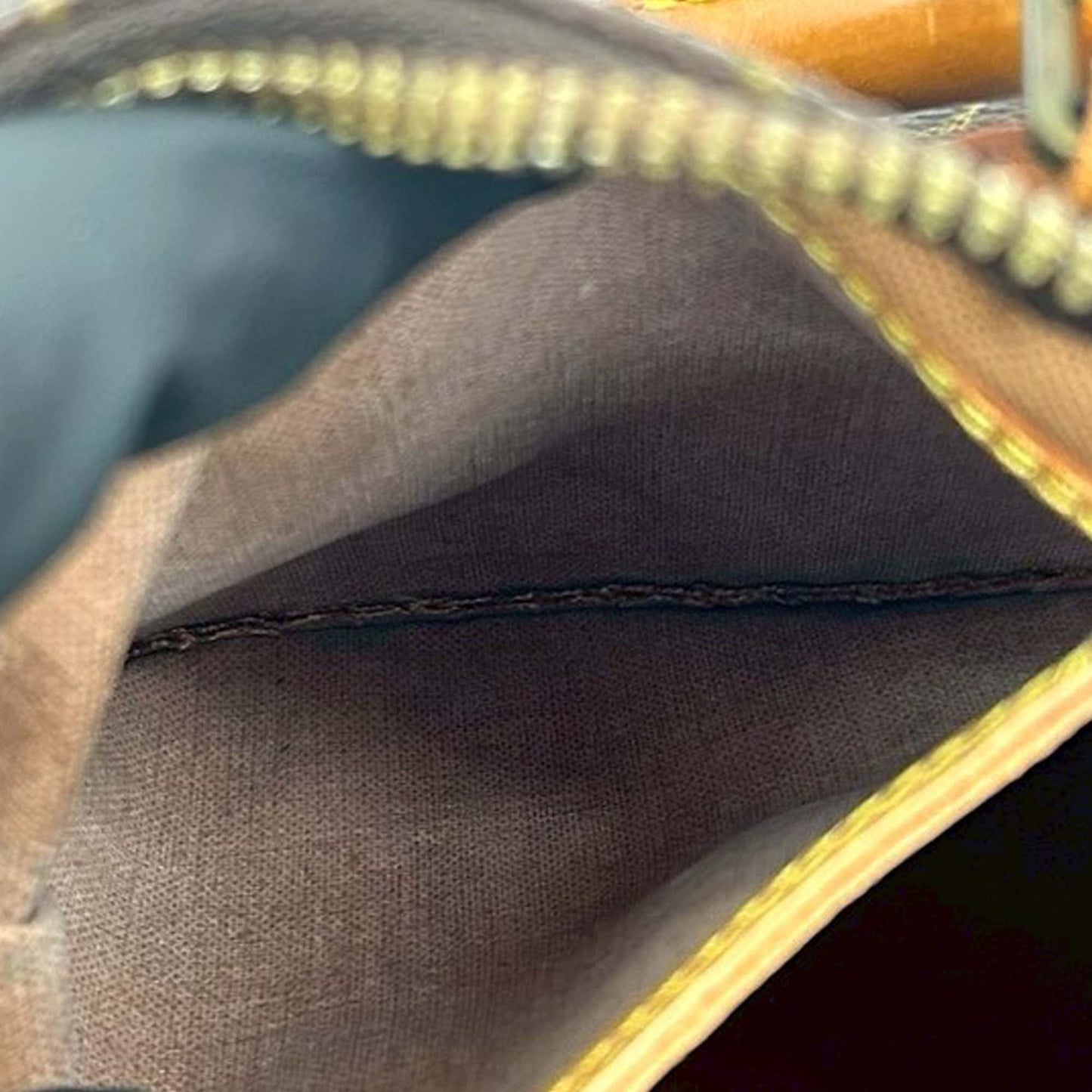 Louis Vuitton Monogram Speedy 35