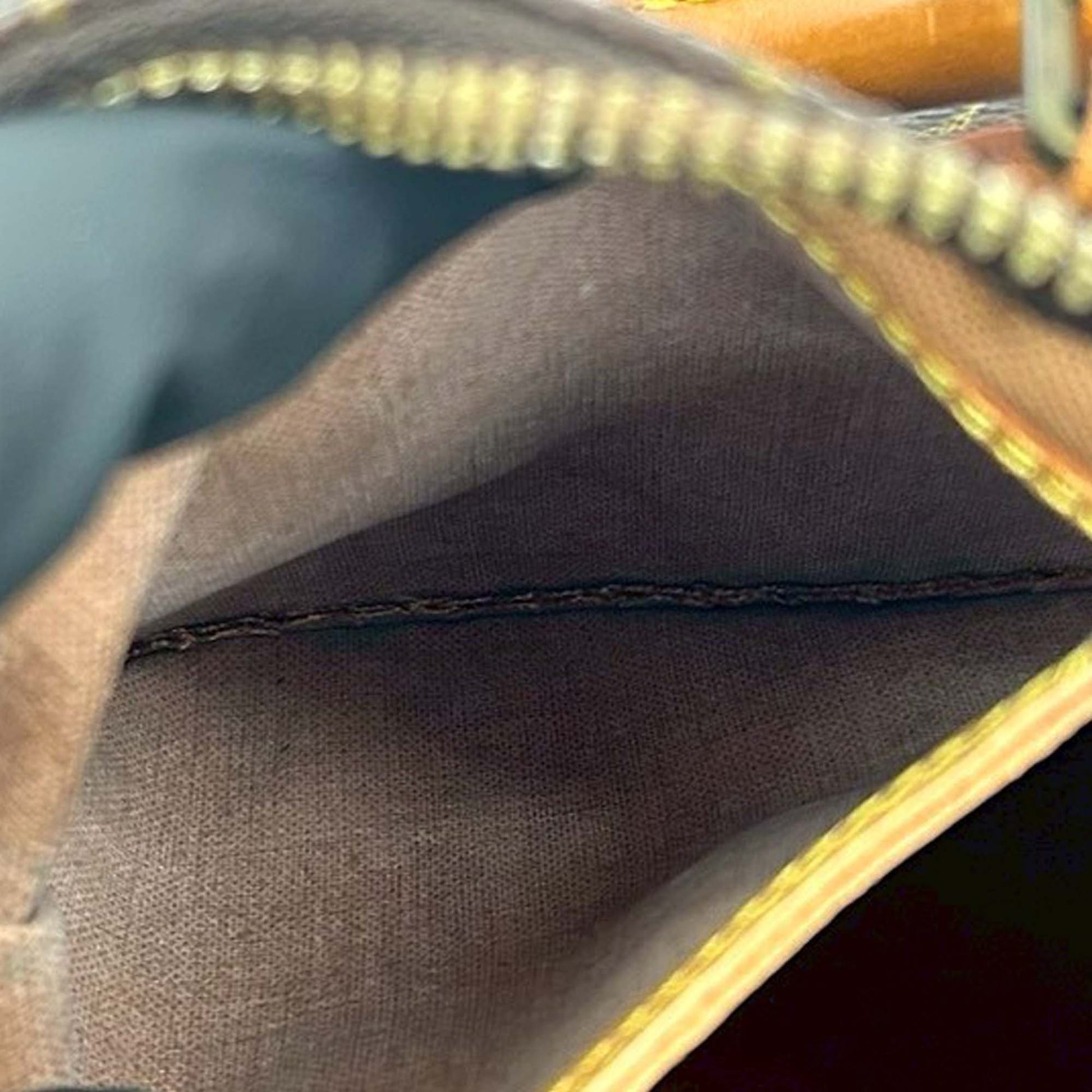 Louis Vuitton Monogram Speedy 35