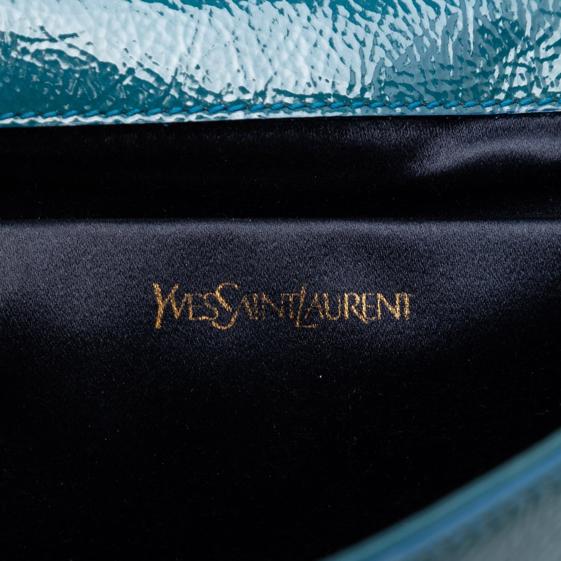 Saint Laurent Large Textured Patent Belle De Jour Clutch