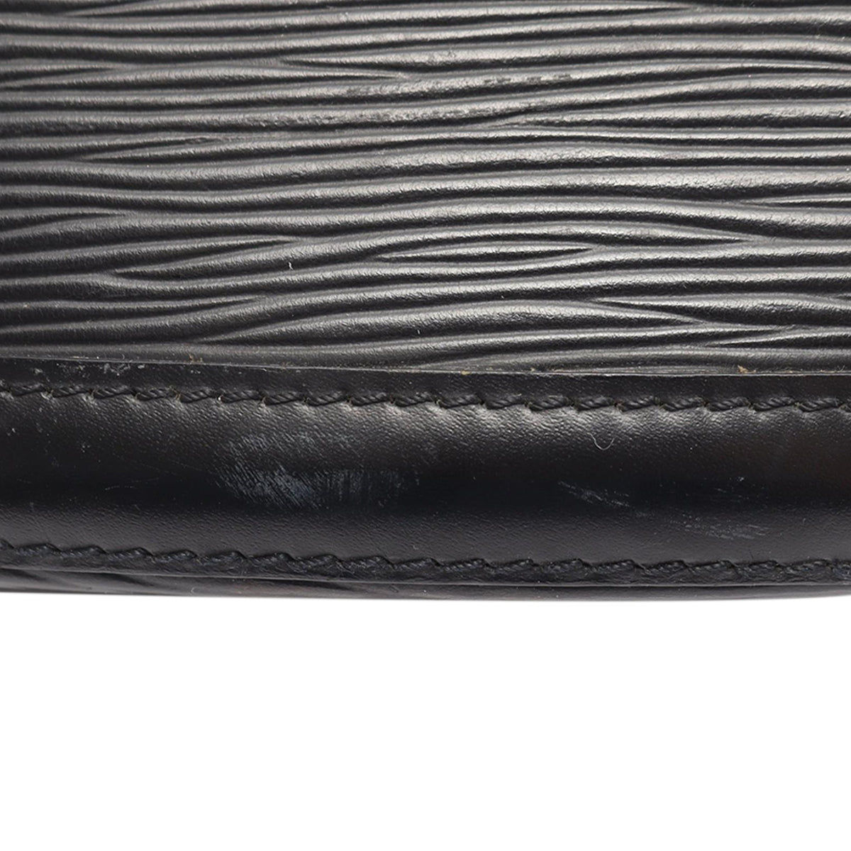 Louis Vuitton Epi Cluny — Black