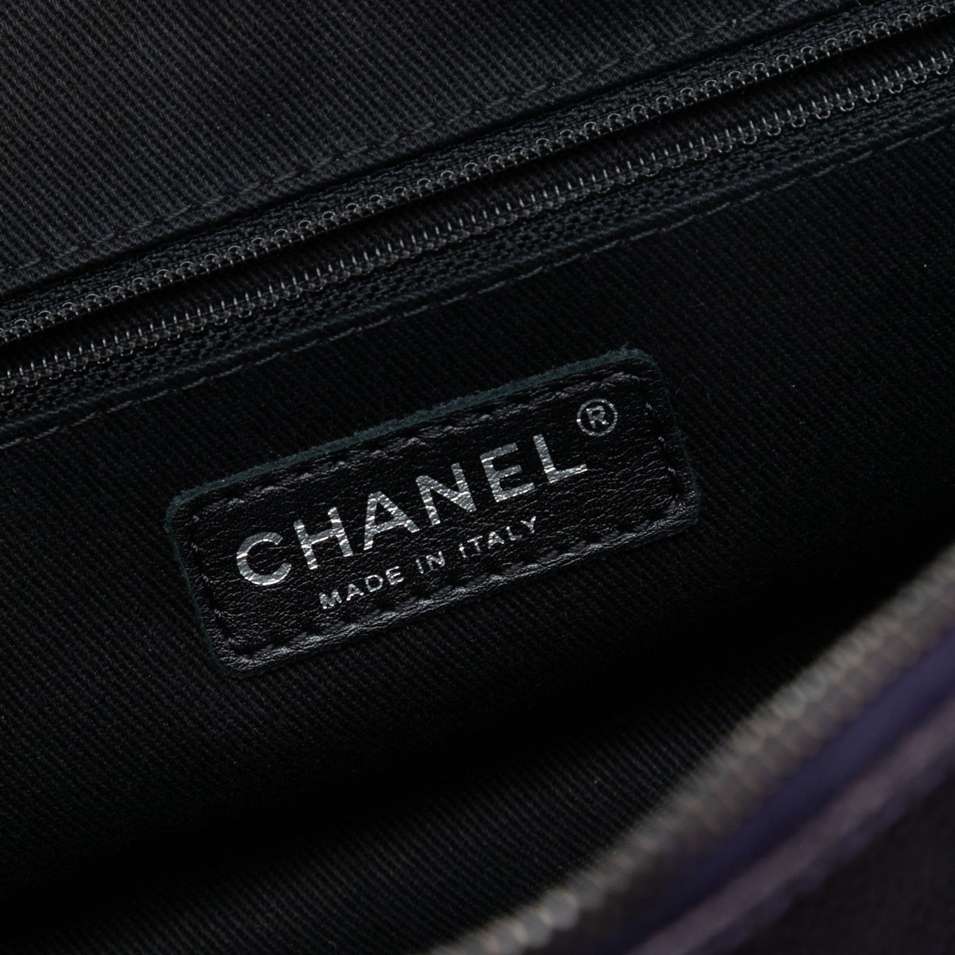 Chanel Jumbo Quilted Iridescent Caviar Easy Flap