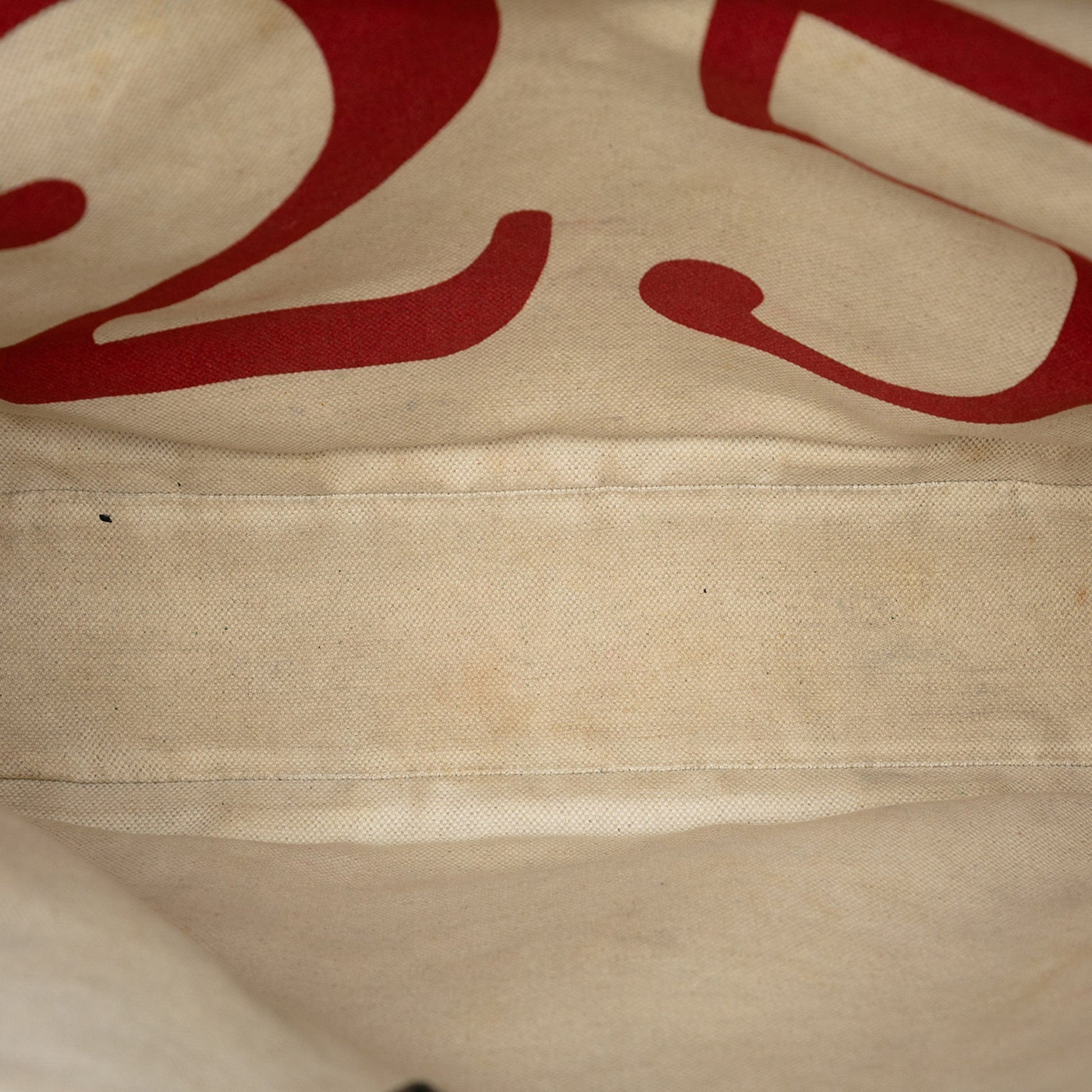 Gucci GG Supreme Wolf Tote