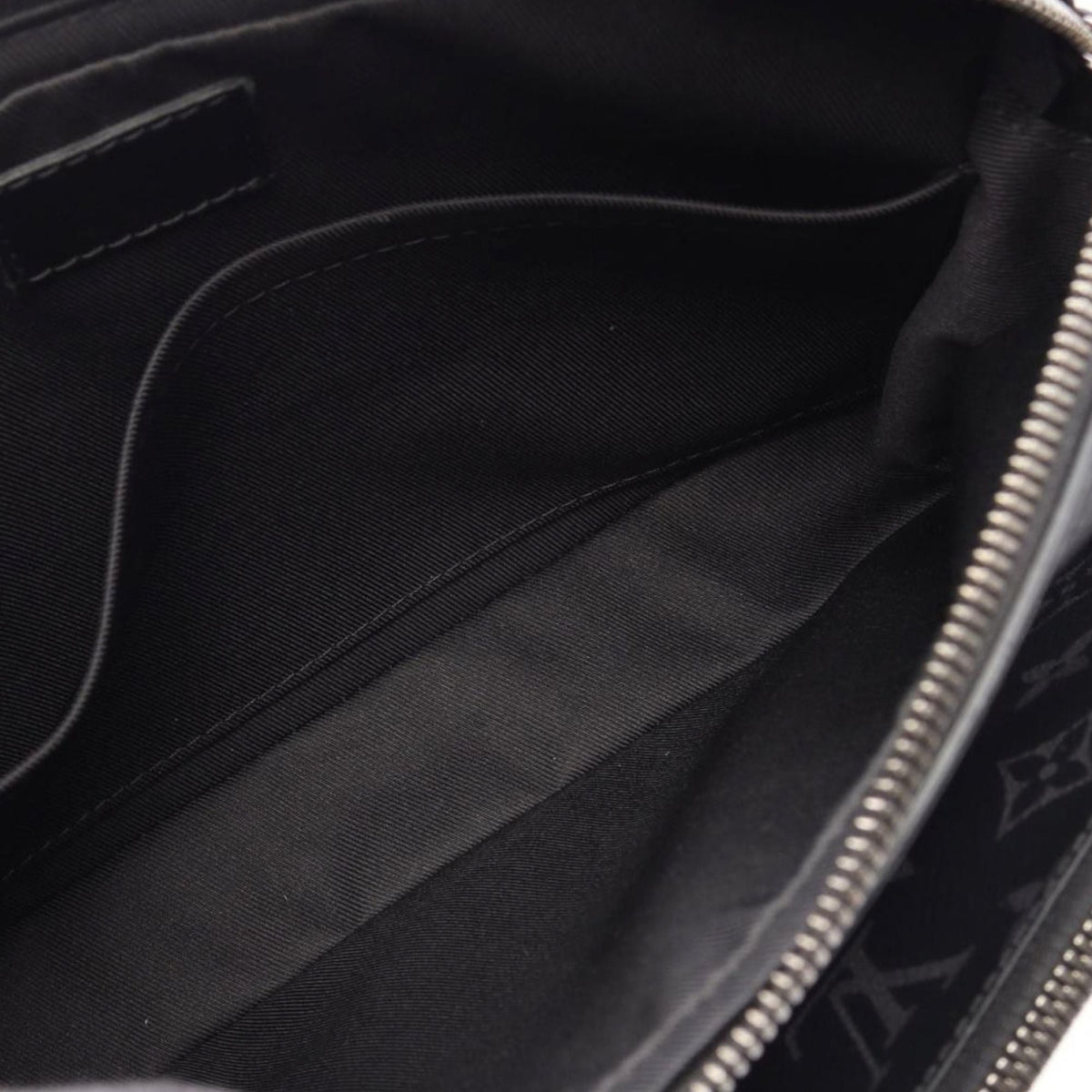 Louis Vuitton Monogram Eclipse Trio Messenger — Black