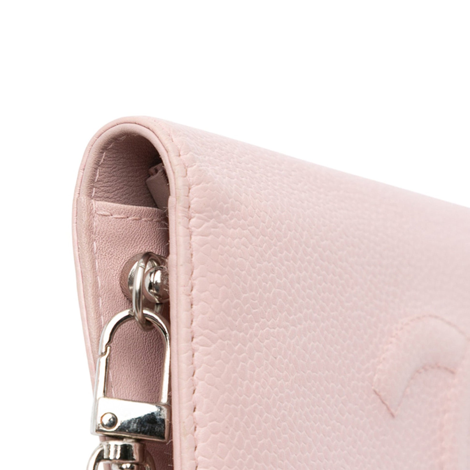 Chanel CC Caviar Wallet On Chain