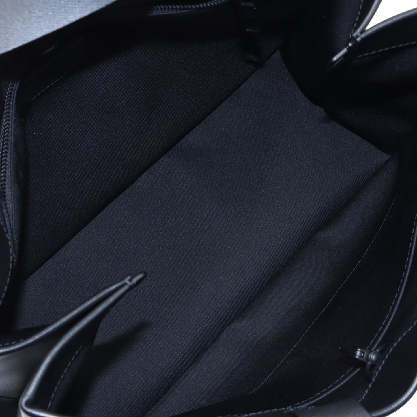 Louis Vuitton Autres Cuirs Shopper Tote MM