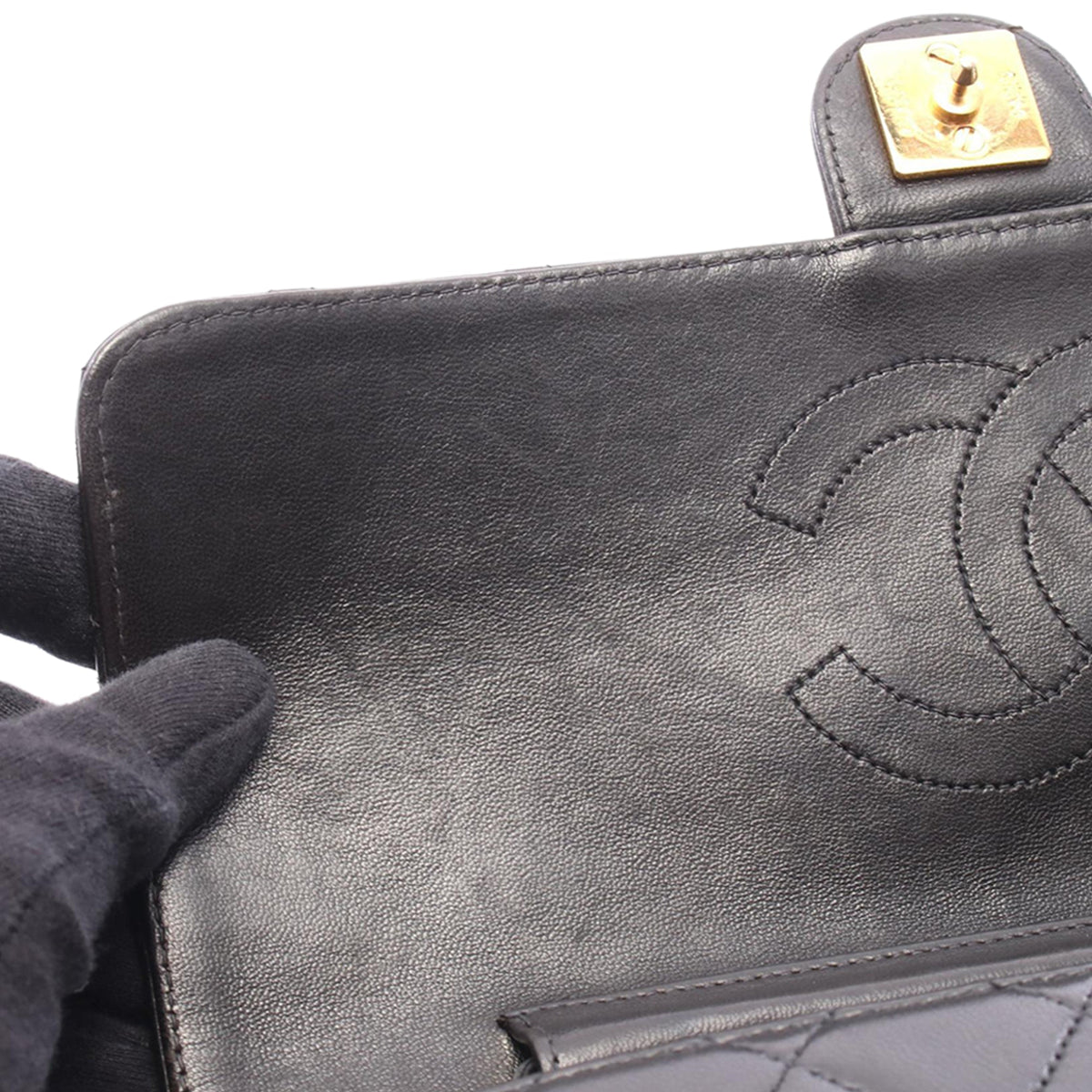 Chanel Medium CC Quilted Lambskin Single Flap — Black