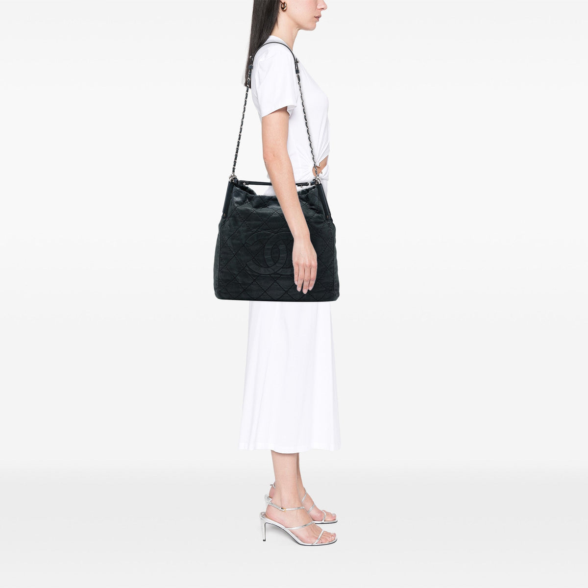 Chanel Quilted Iridescent Calfskin Sea Hit Tote — Black