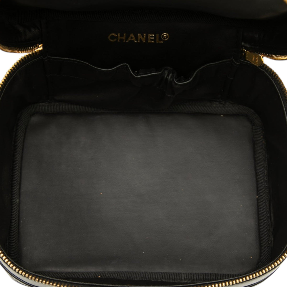 Chanel CC Quilted Lambskin Vanity Bag — Black