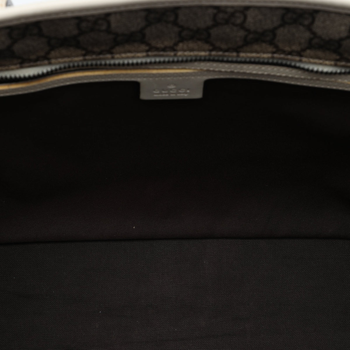 Gucci Medium GG Supreme Tote