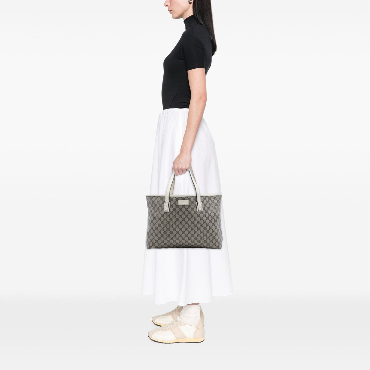 Gucci Medium GG Supreme Tote