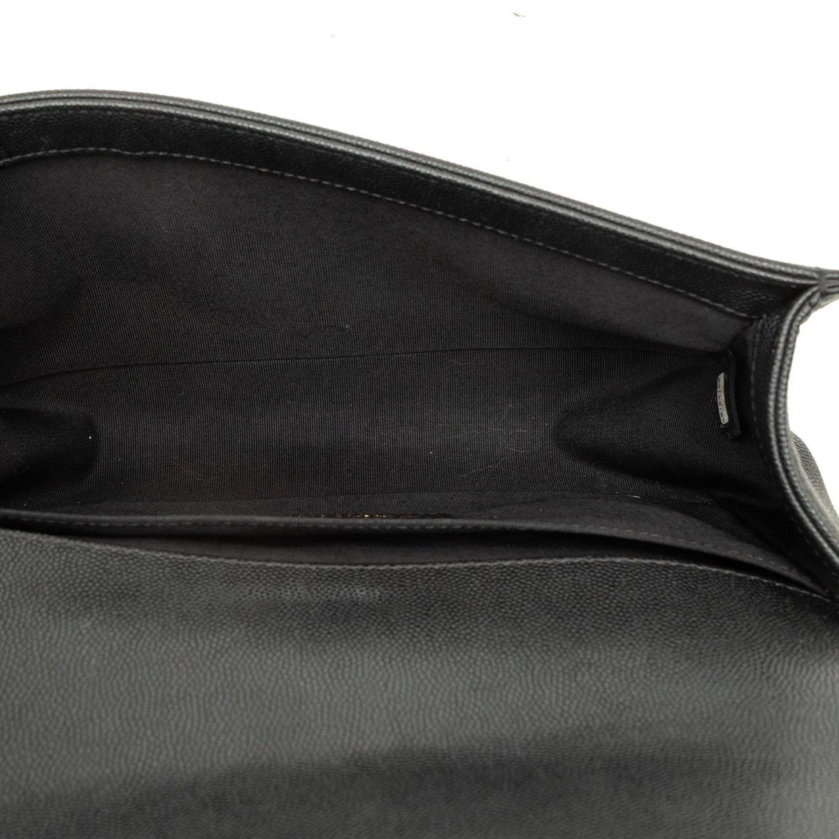 Chanel Old Medium Quilted Caviar Boy Flap — Black
