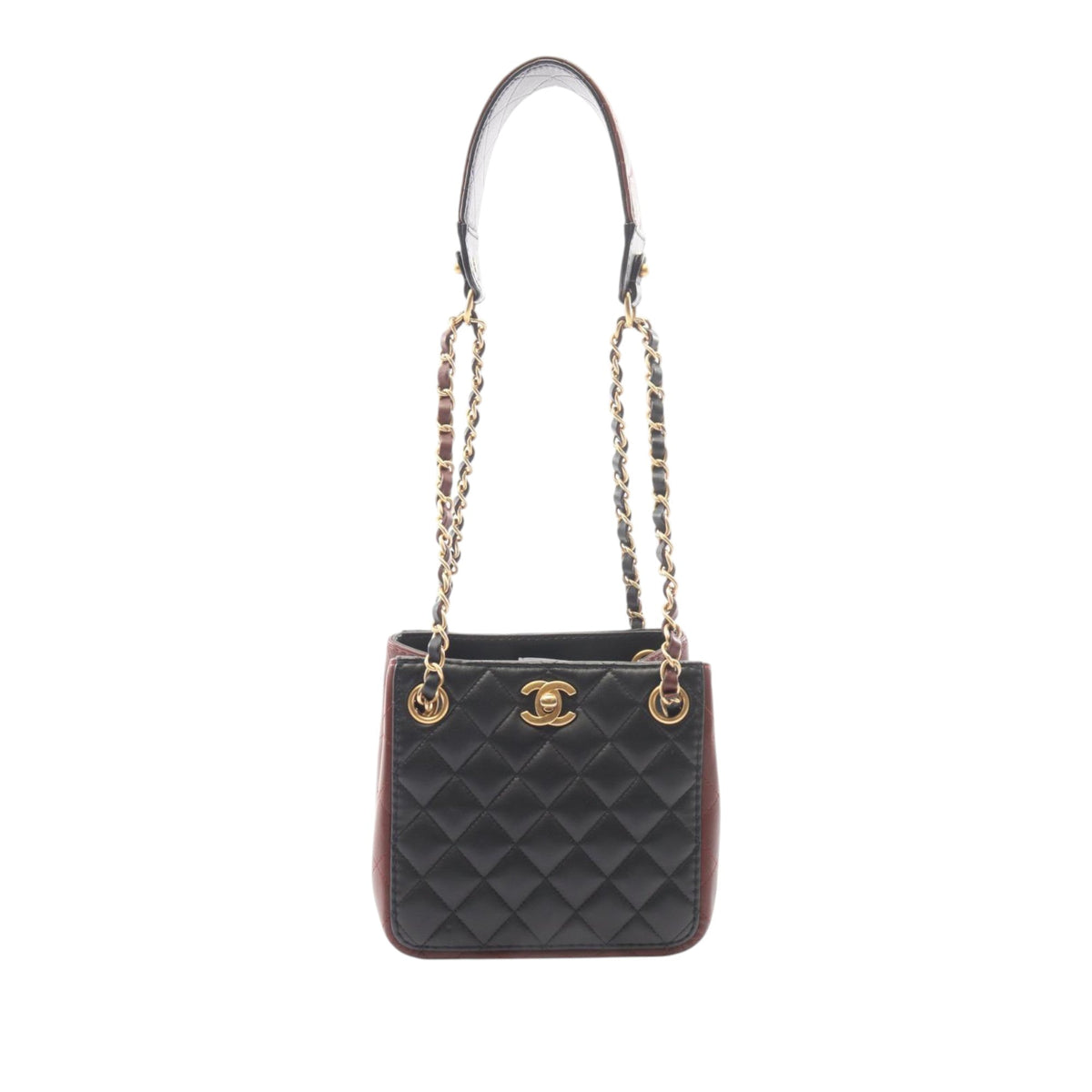 Chanel CC Quilted Lambskin Drawstring Bucket Bag