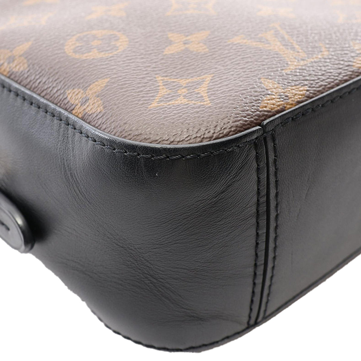 Louis Vuitton Monogram Saintonge — Brown