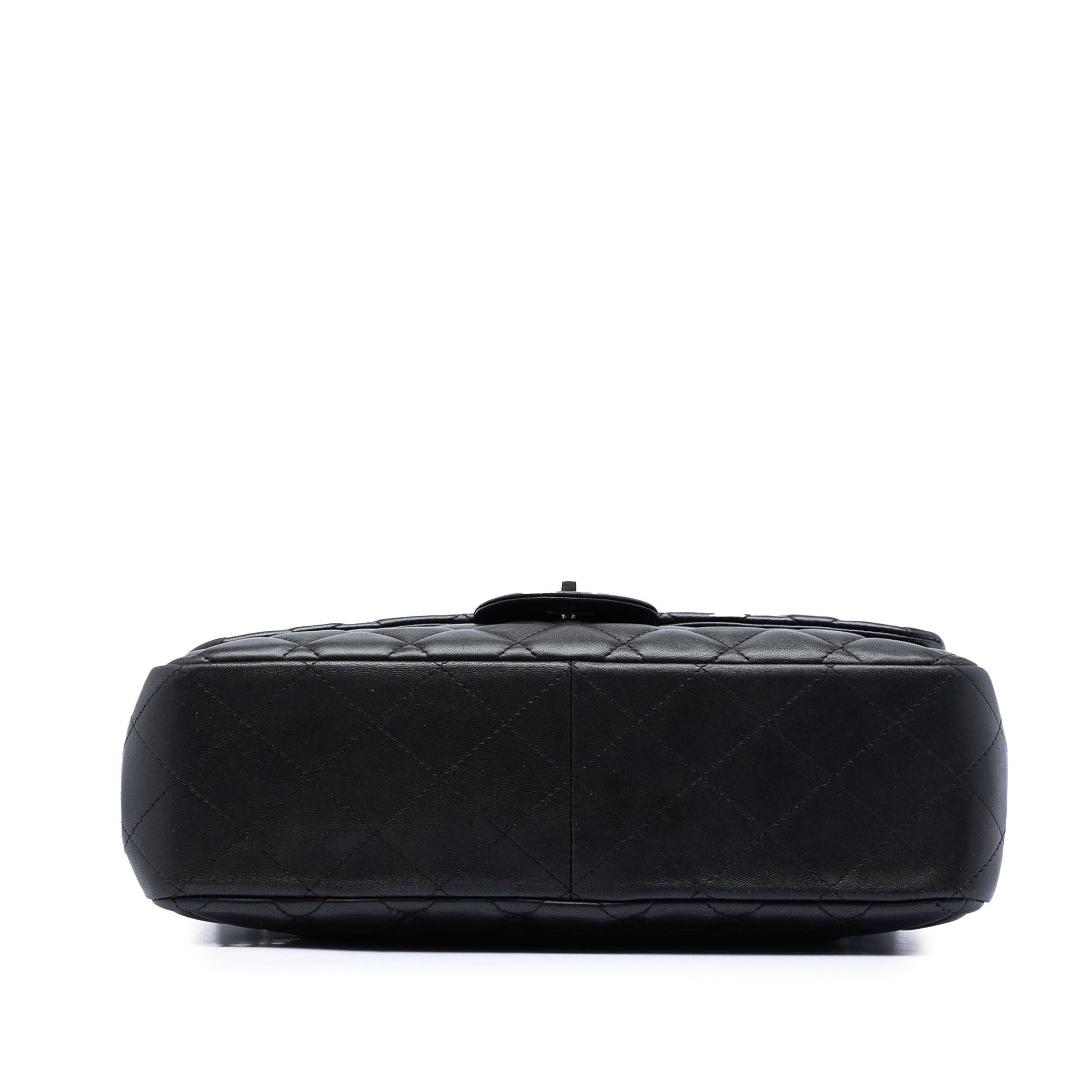 Chanel Jumbo Classic Lambskin Single Flap