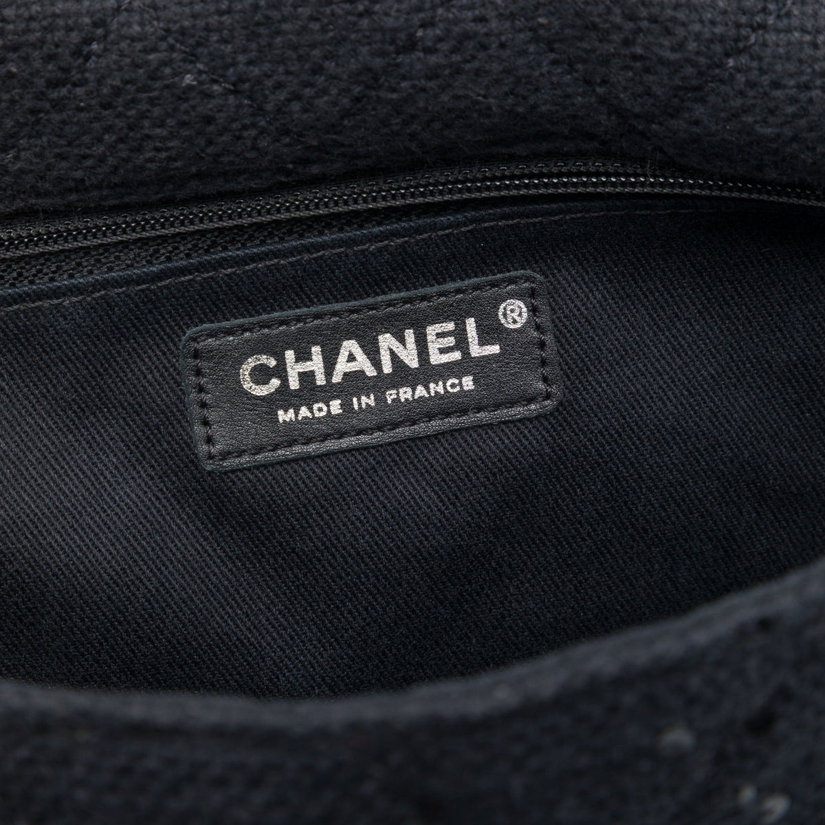 Chanel Jumbo Sequin Embellished Quilted Tweed Reissue 2.55 Messenger Flap — Black