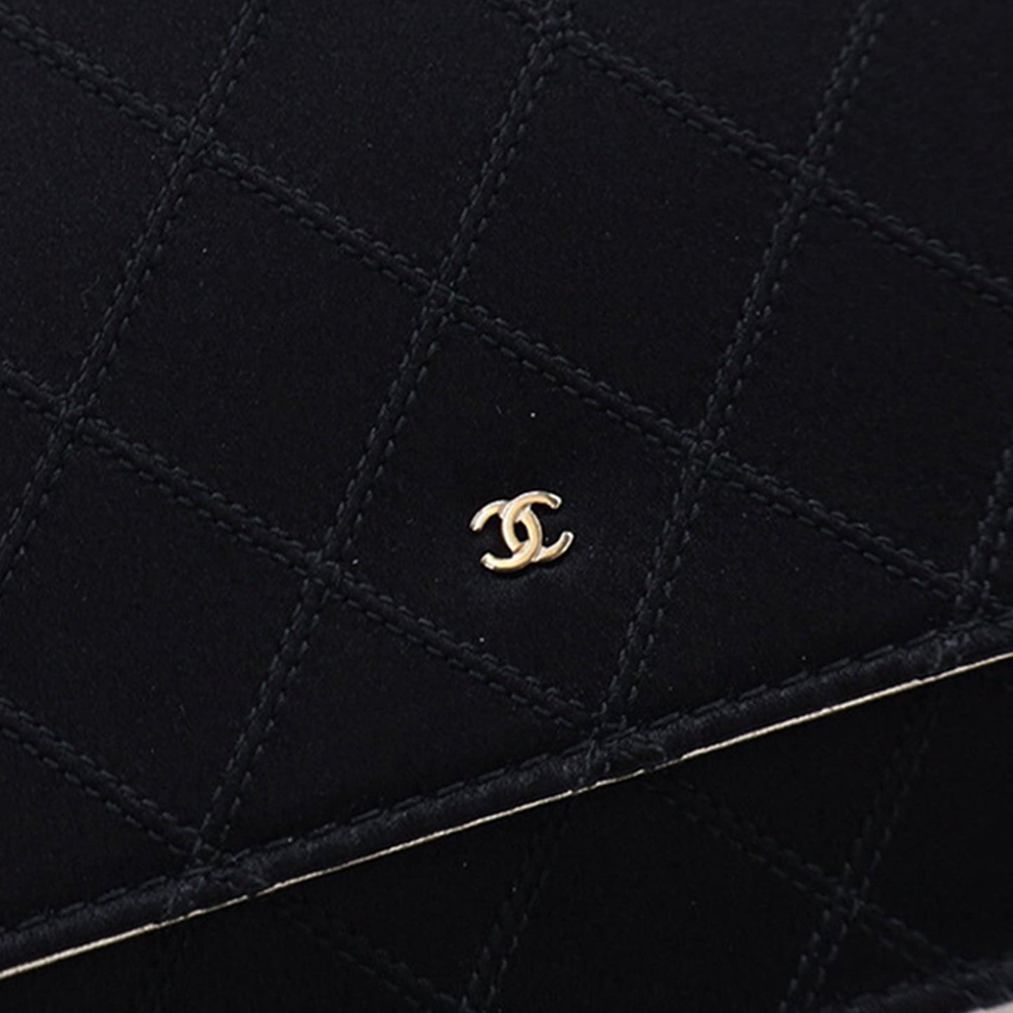 Chanel Bicolor Satin Diamond Stitch Wallet On Chain