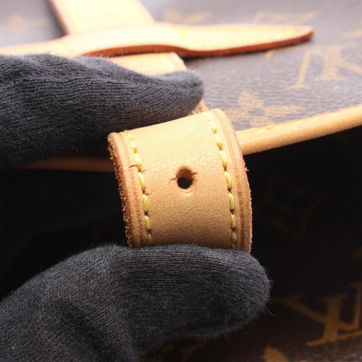 Louis Vuitton Monogram Saumur 30