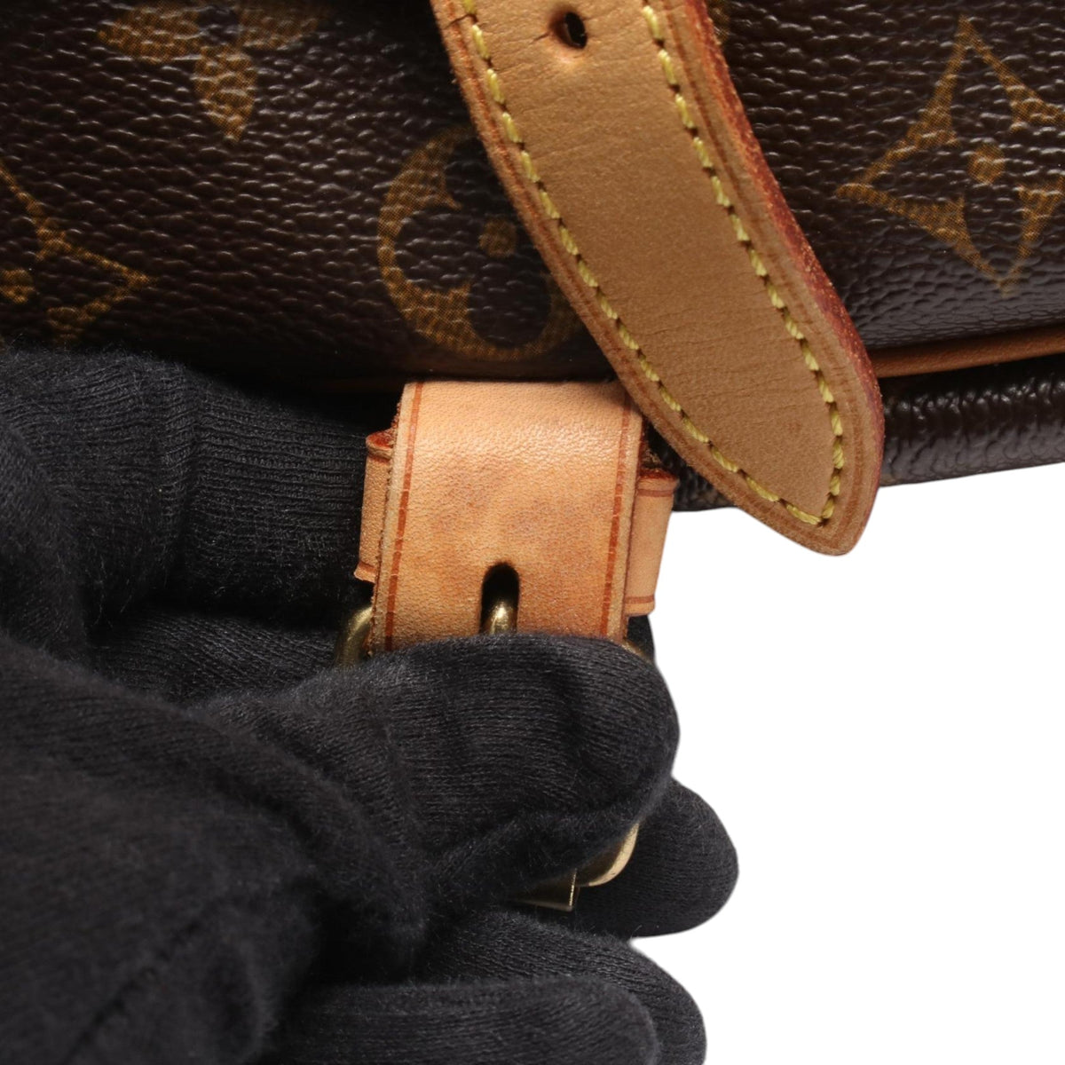 Louis Vuitton Monogram Saumur 30