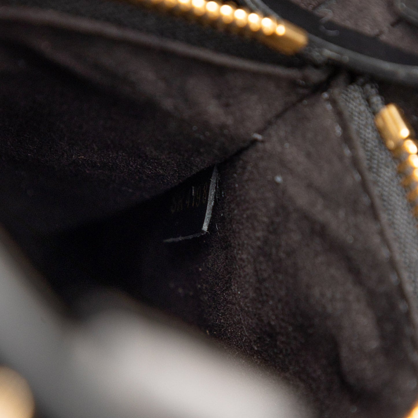Louis Vuitton Epi Love Lock Neonoe