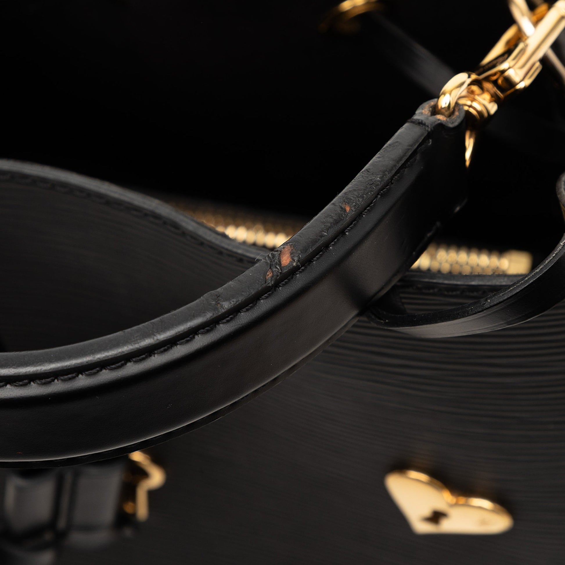 Louis Vuitton Epi Love Lock Neonoe