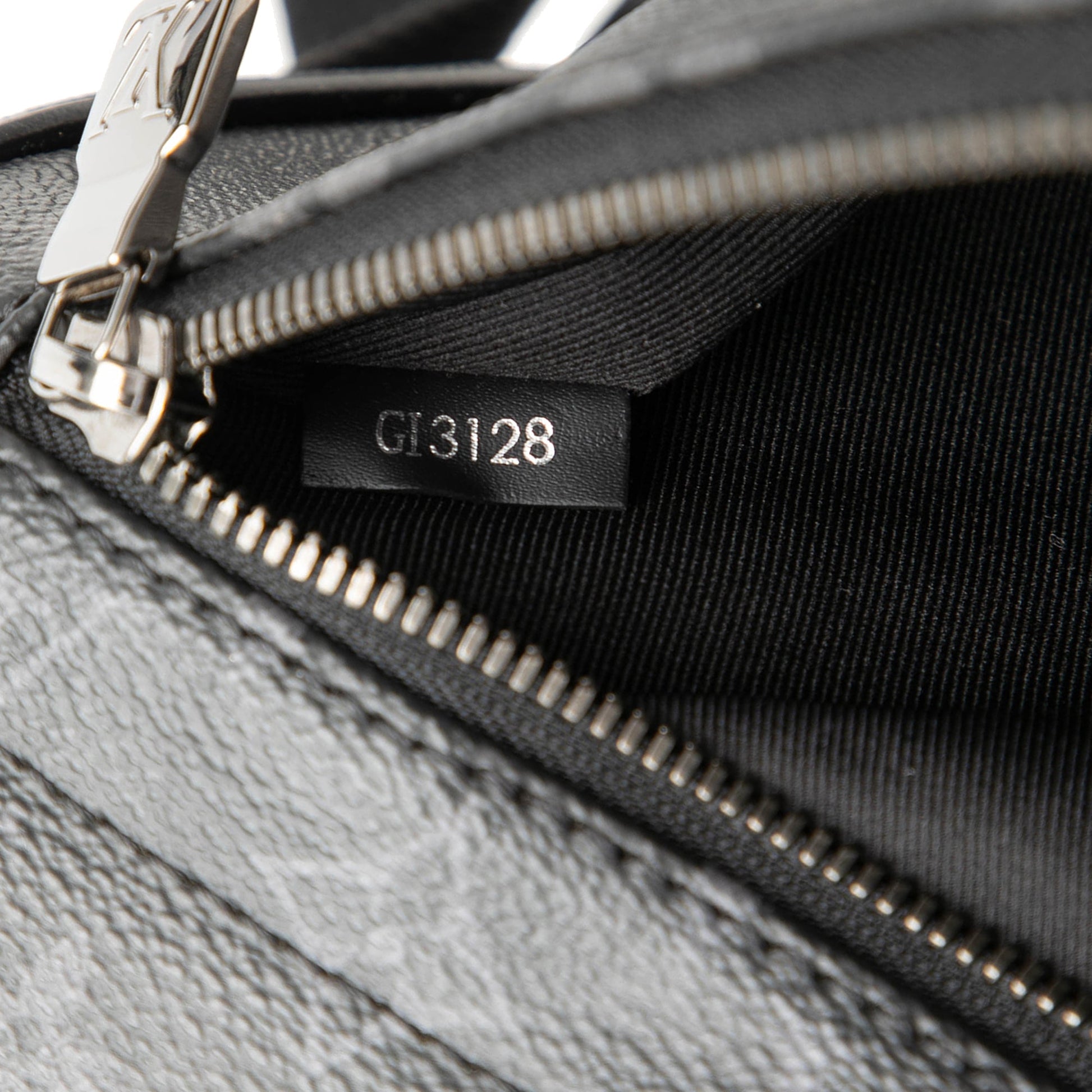 Louis Vuitton Monogram Eclipse District MM