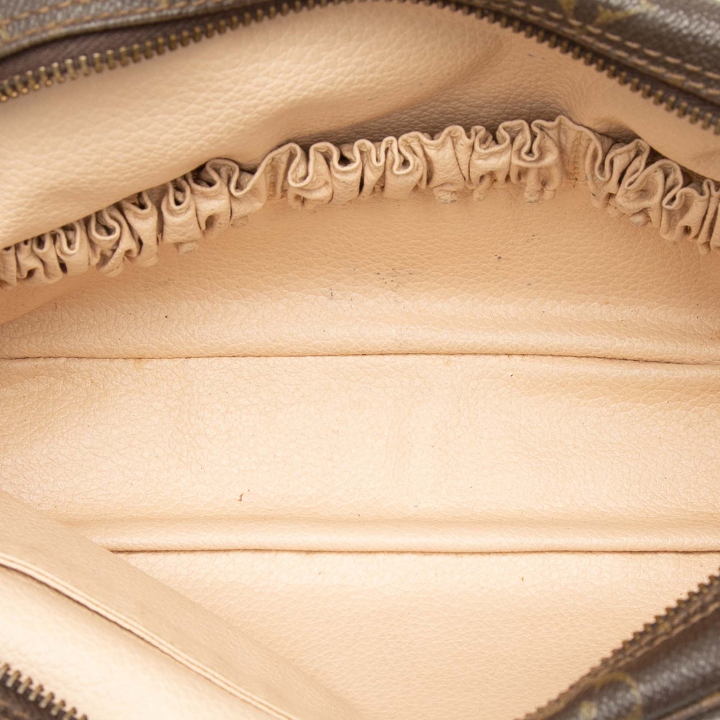 Louis Vuitton Monogram Trousse Toilette 23