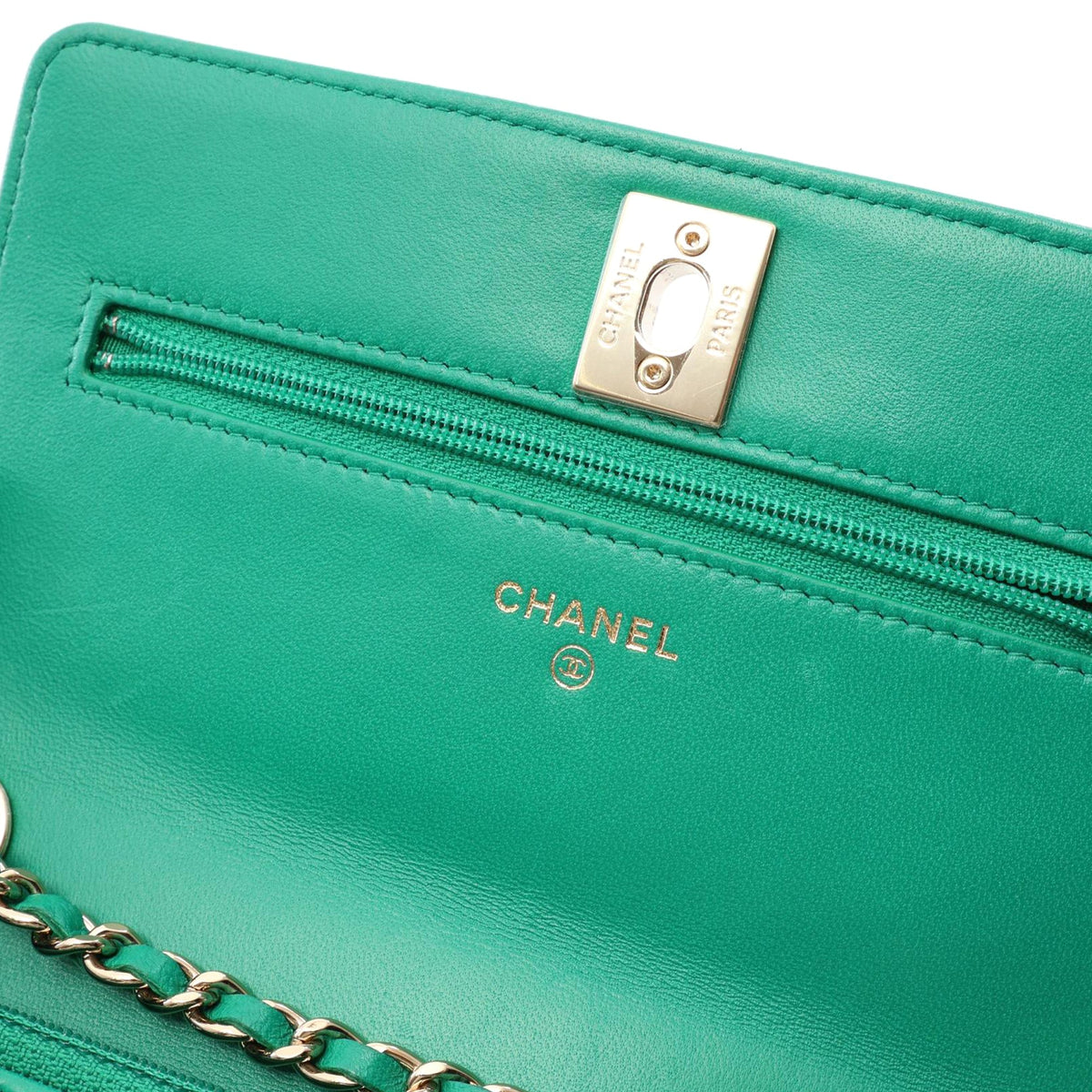 Chanel Quilted Lambskin Trendy CC Wallet on Chain — Green