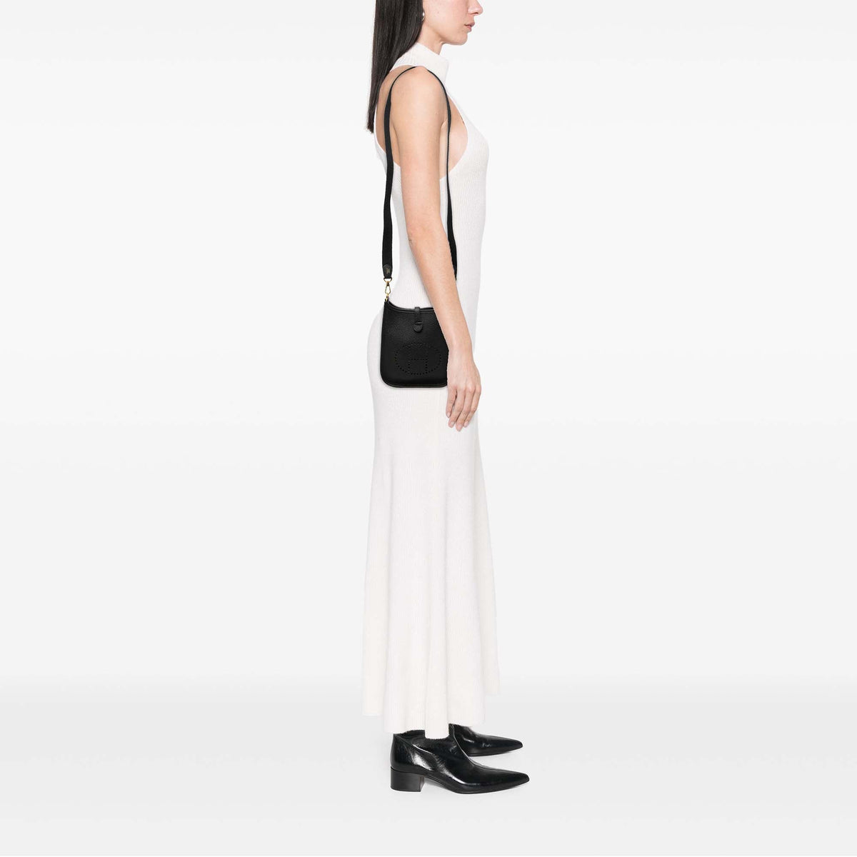 Hermès Clemence Evelyne I 16 Amazone — Black
