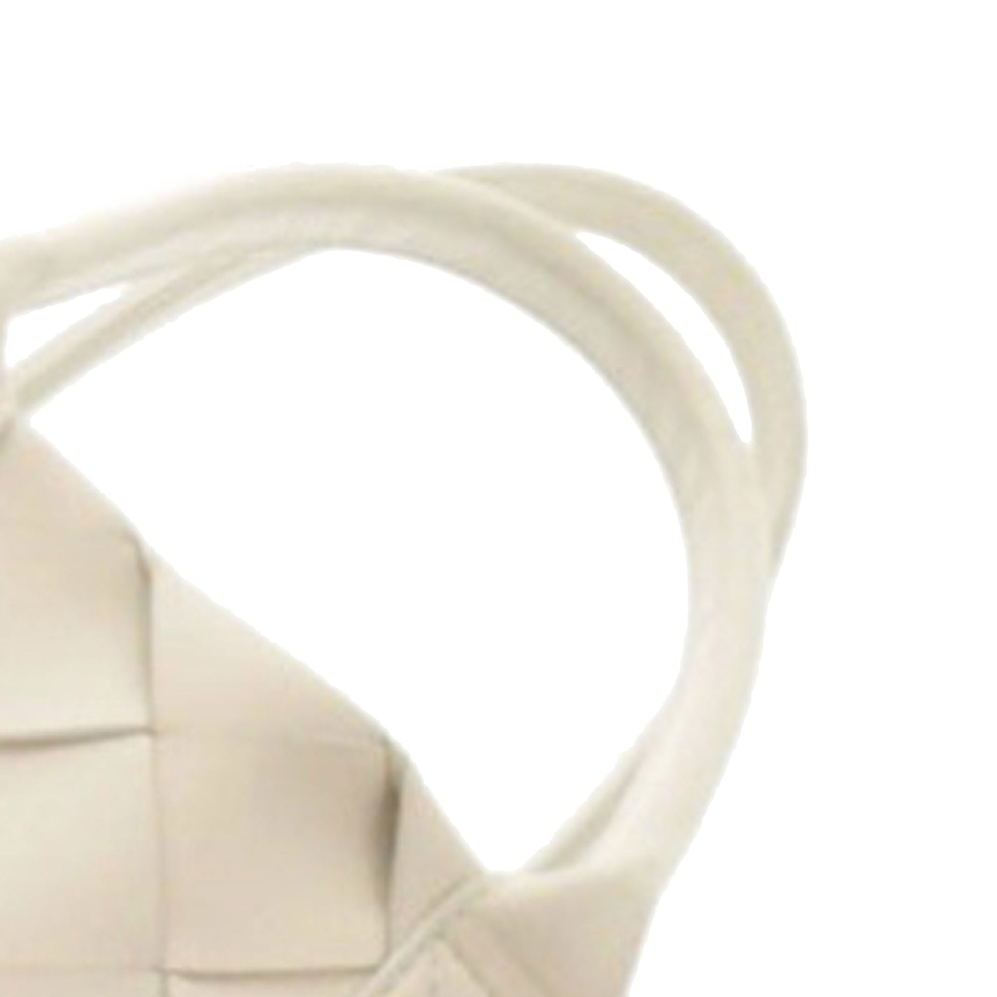 Bottega Veneta Lambskin Maxi Intrecciato Cabat Tote 30