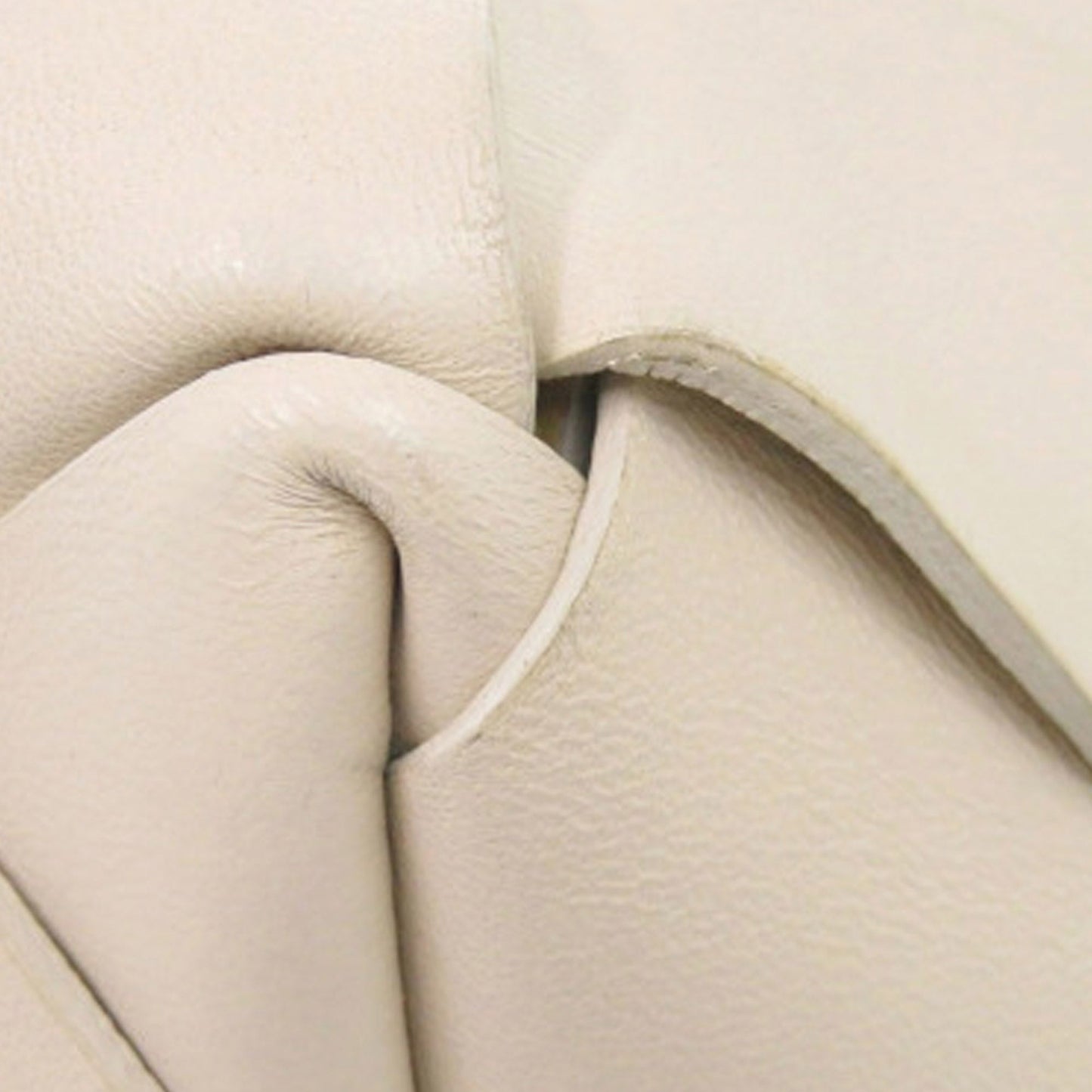 Bottega Veneta Lambskin Maxi Intrecciato Cabat Tote 30