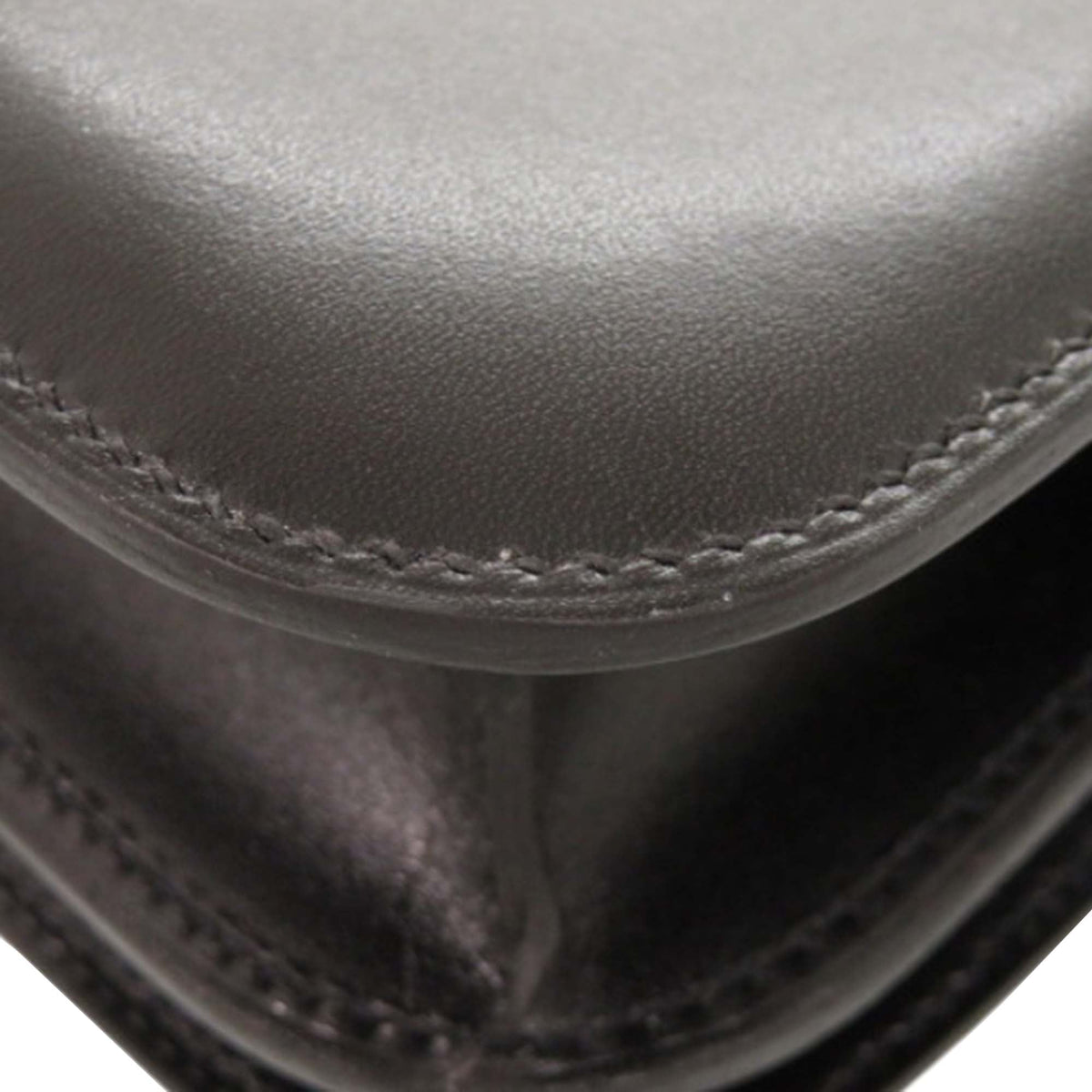 Hermès Mini Box Calf Cloute Constance III 18