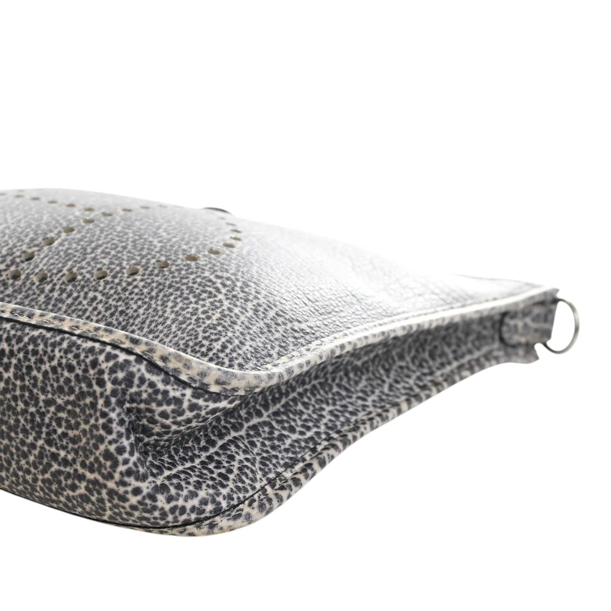 Hermès Dalmatian Buffalo Evelyne I 29