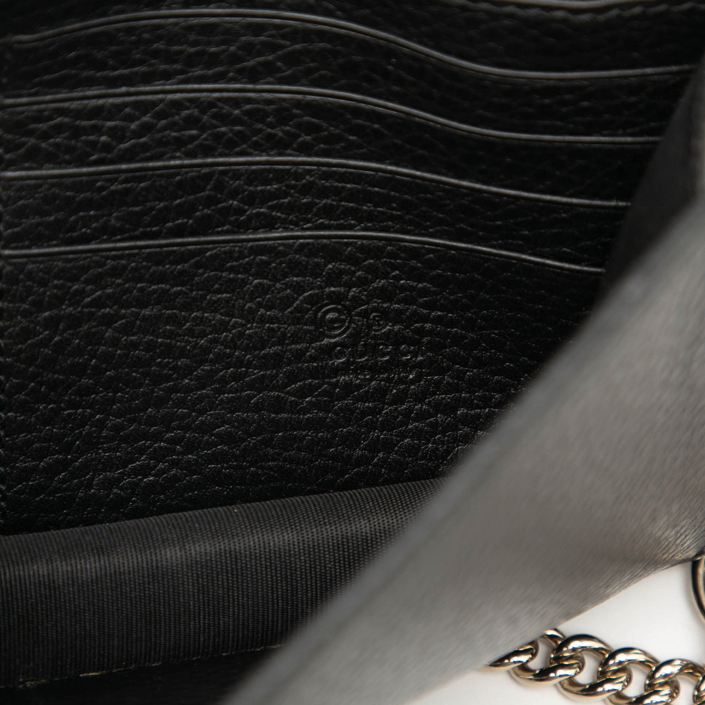 Gucci Leather Interlocking G Dollar Wallet on Chain
