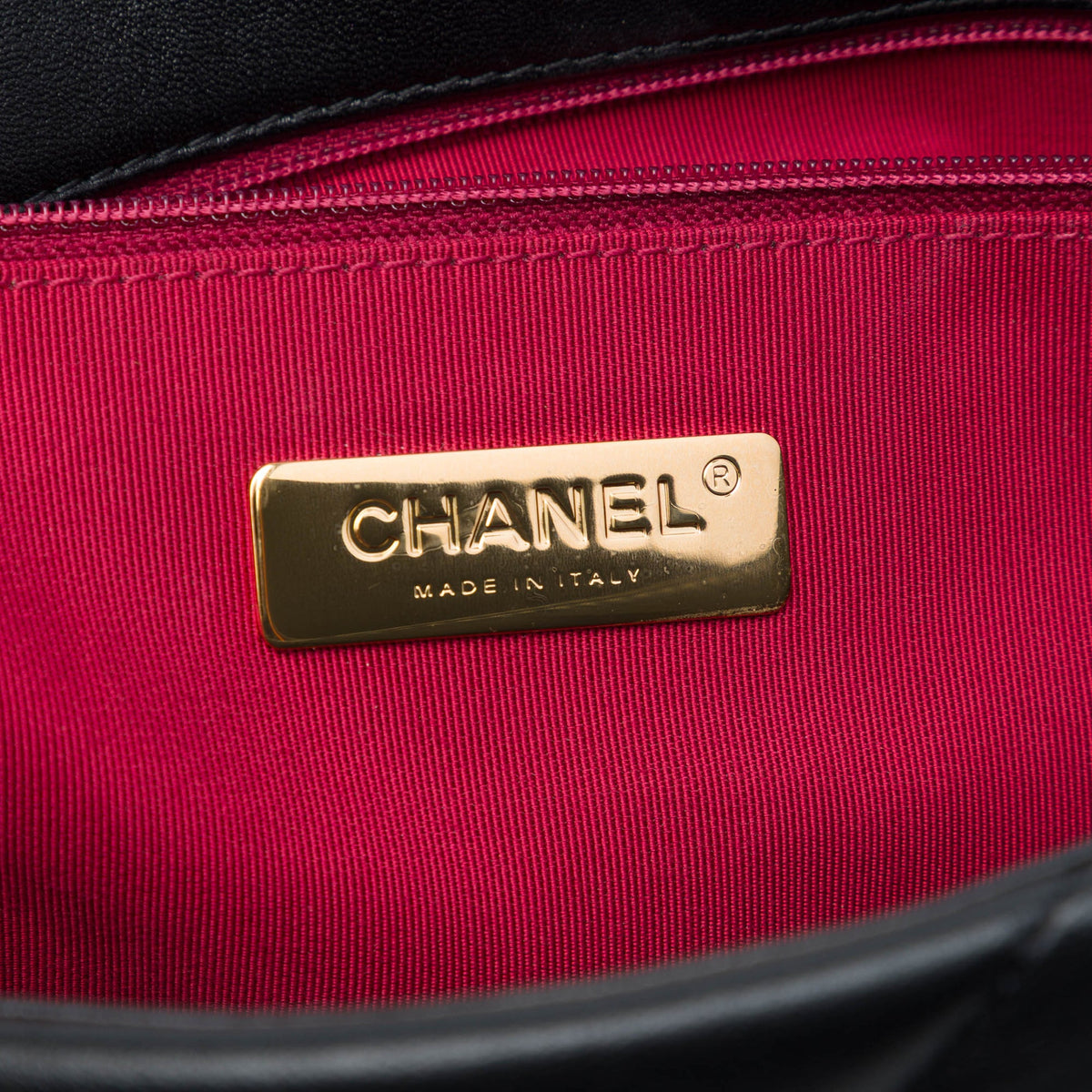 Chanel Maxi Lambskin 19 Flap — Black