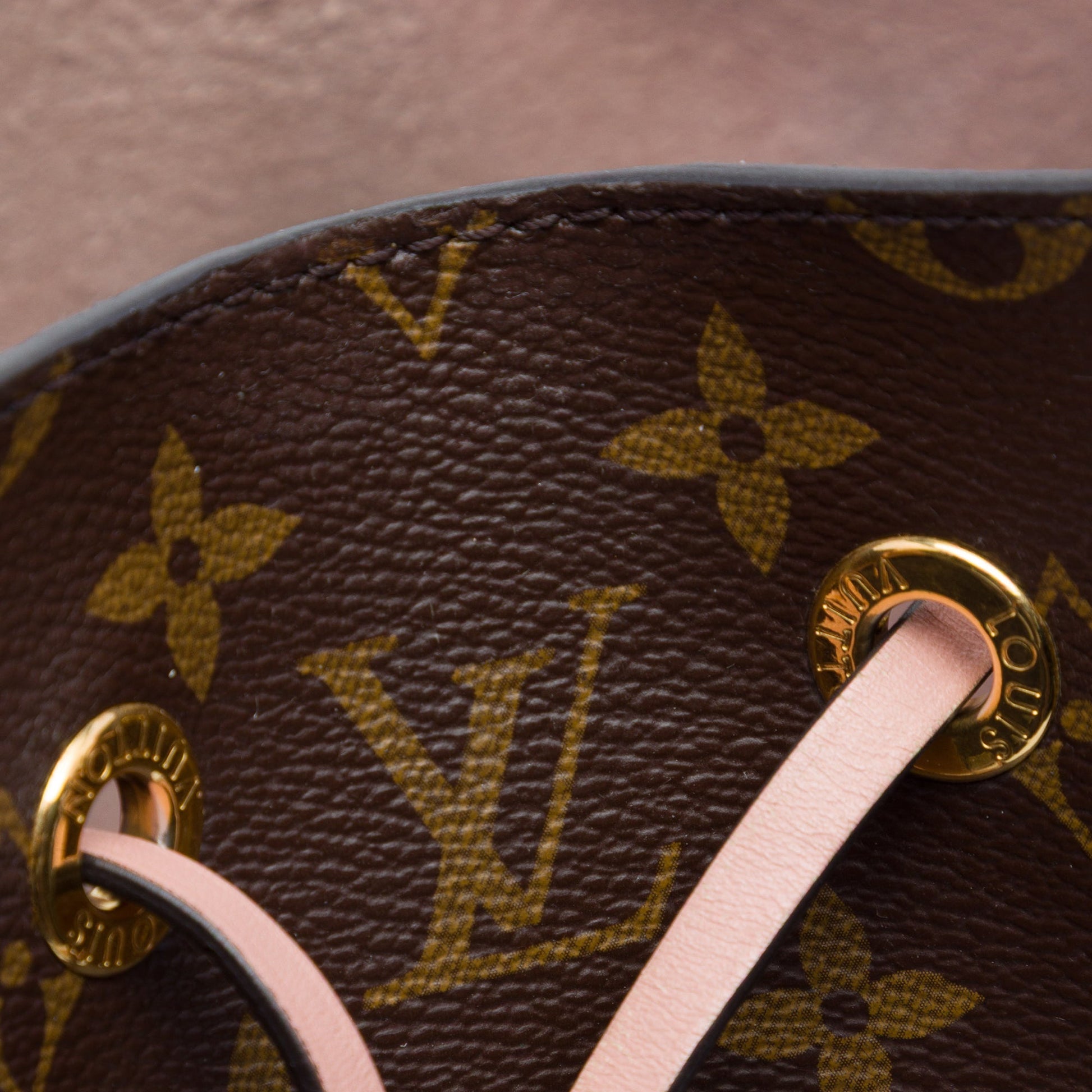 Louis Vuitton Monogram Neonoe MM